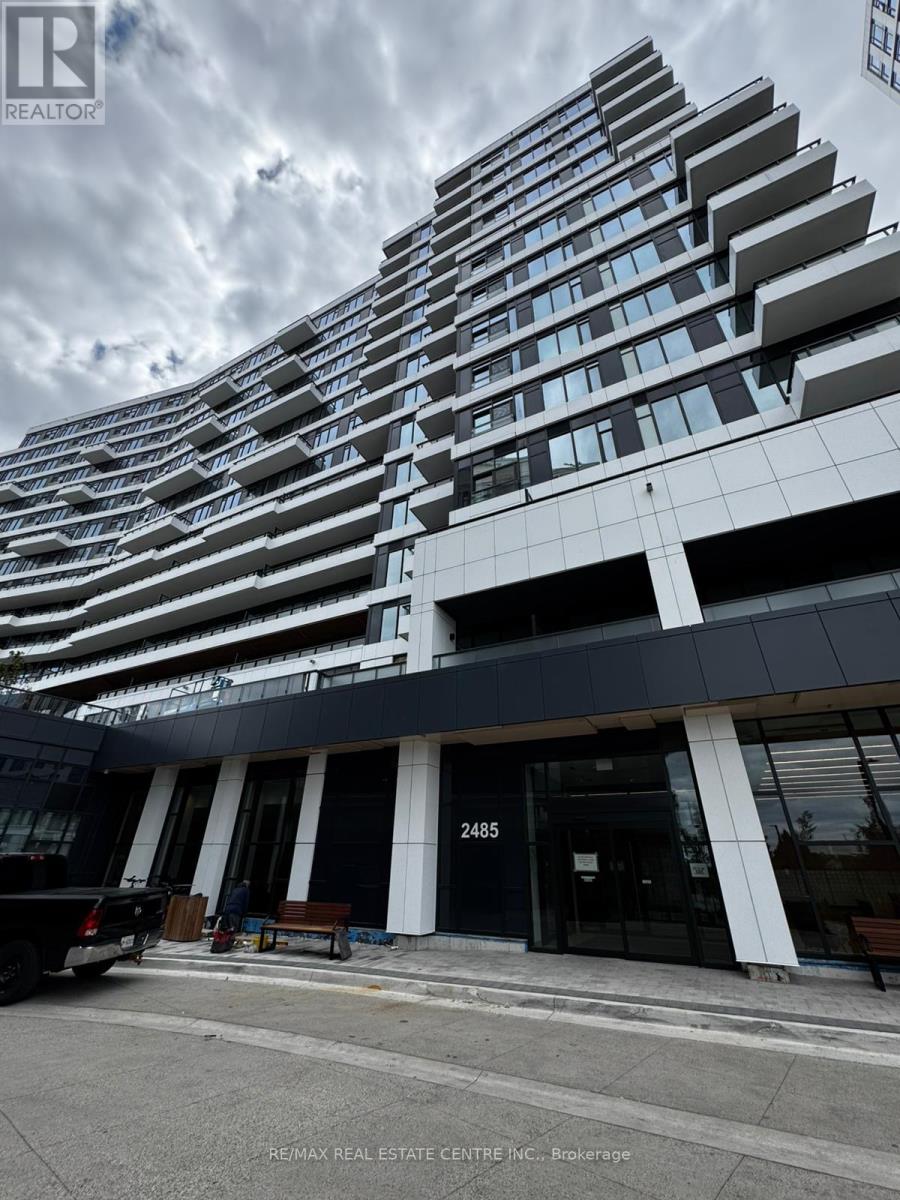 1118 - 2485 Eglinton Avenue W, Mississauga, Ontario  L5M 2V8 - Photo 1 - W12381979