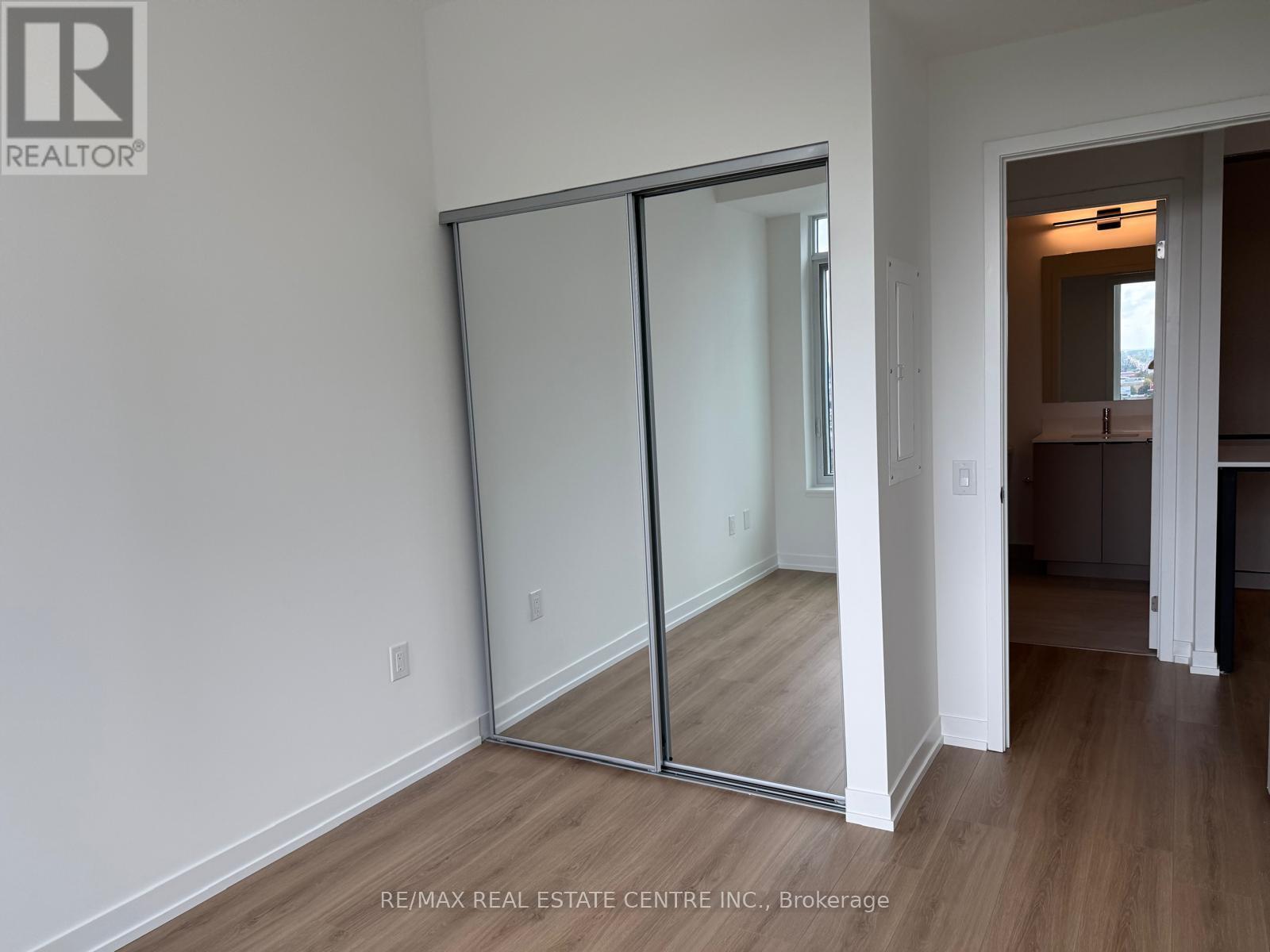 1118 - 2485 Eglinton Avenue W, Mississauga, Ontario  L5M 2V8 - Photo 5 - W12381979