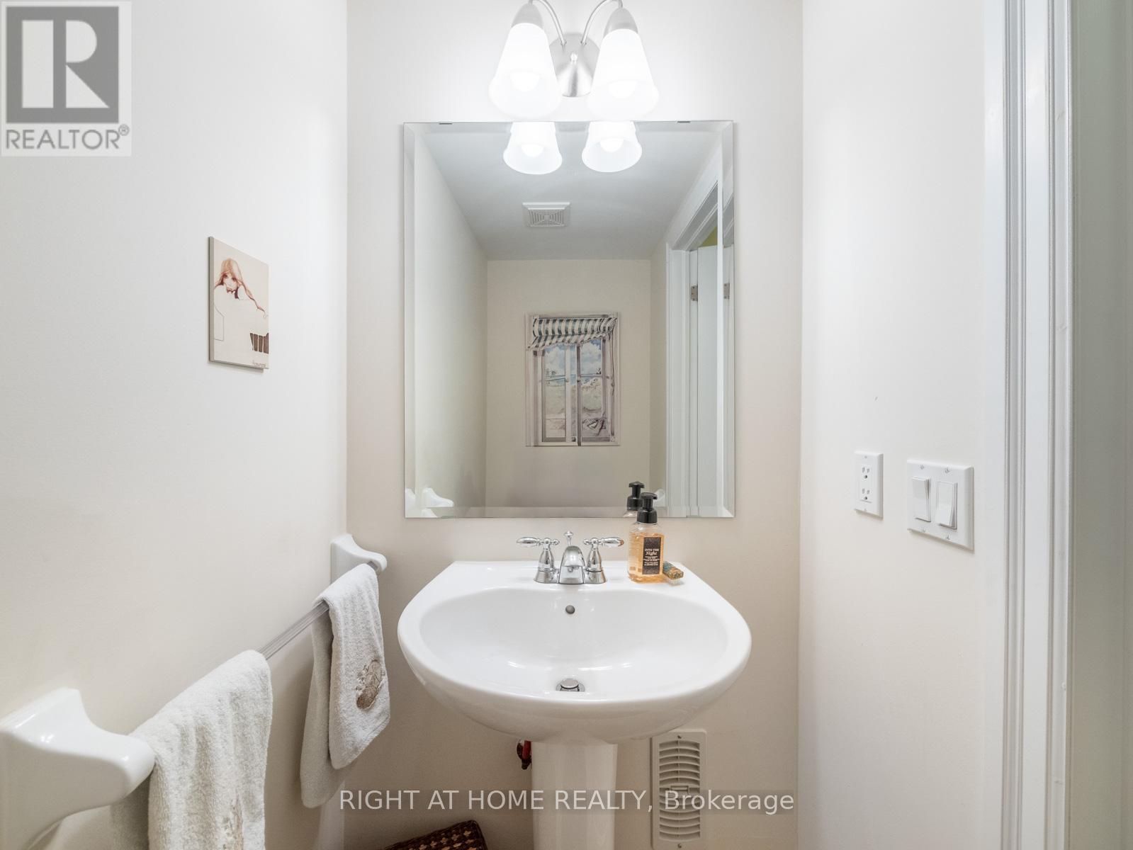 26 - 2369 Ontario Street, Oakville, Ontario  L6L 1A6 - Photo 49 - W12382009