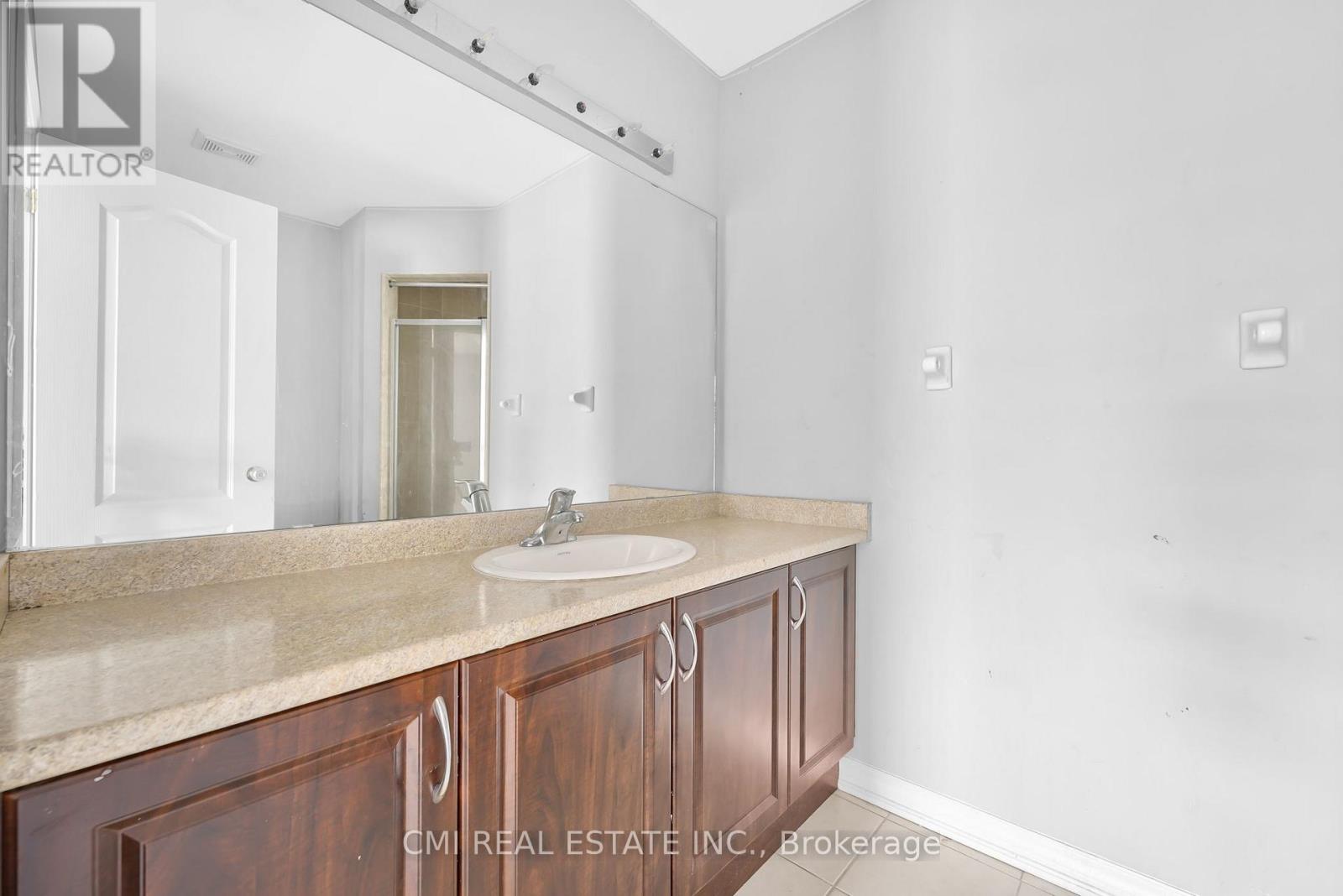 21 Kayak Heights, Brampton (Heart Lake East), Ontario  L6Z 0H8 - Photo 32 - W12382060