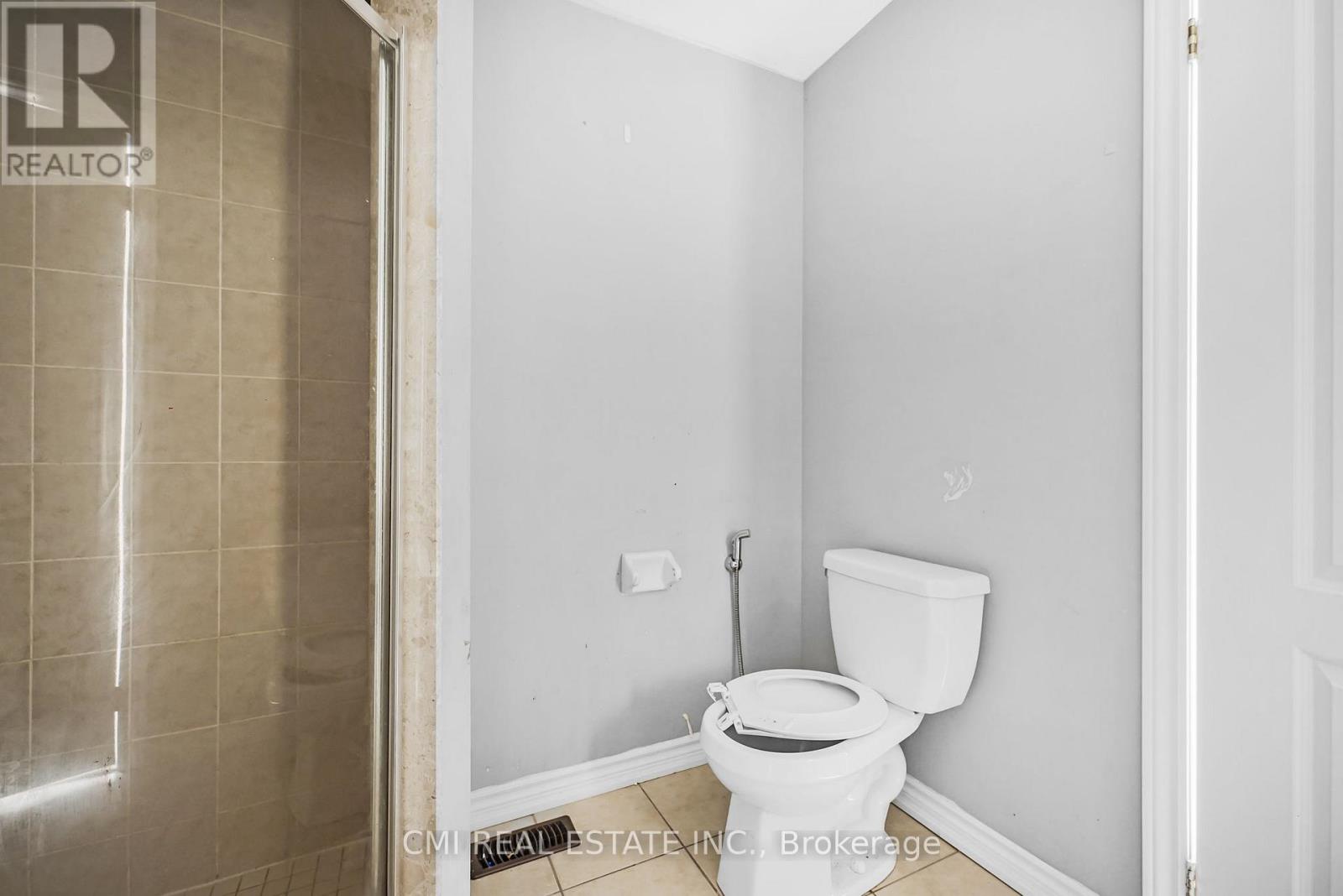 21 Kayak Heights, Brampton (Heart Lake East), Ontario  L6Z 0H8 - Photo 33 - W12382060