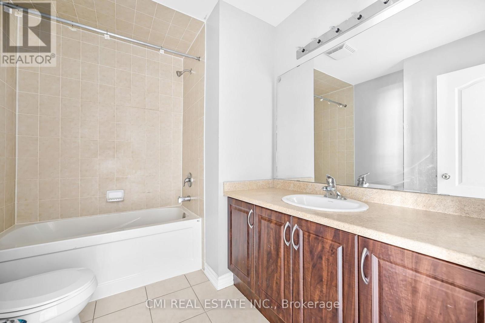 21 Kayak Heights, Brampton (Heart Lake East), Ontario  L6Z 0H8 - Photo 34 - W12382060