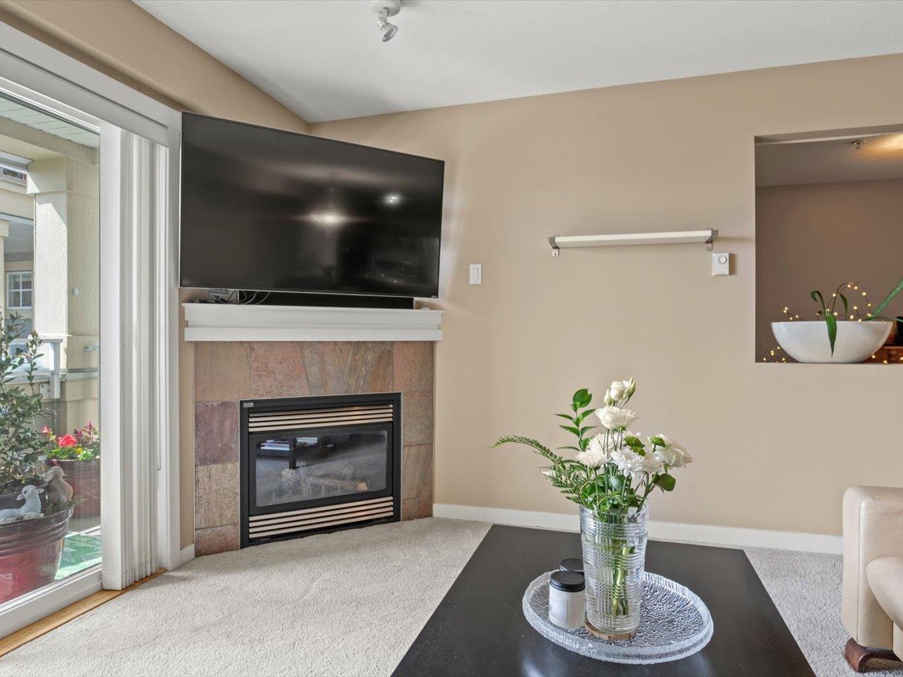 310 15621 Marine Drive, White Rock, British Columbia  V4B 1E1 - Photo 15 - R3042406