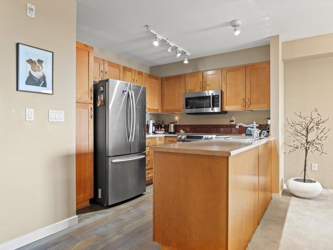 310 15621 Marine Drive, White Rock, British Columbia  V4B 1E1 - Photo 8 - R3042406