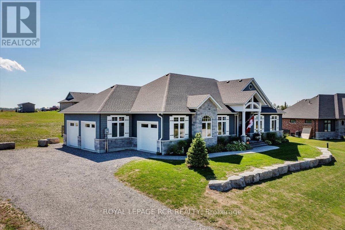3 Nipigon Street, Kawartha Lakes (Verulam), Ontario  K0M 1N0 - Photo 3 - X12381940