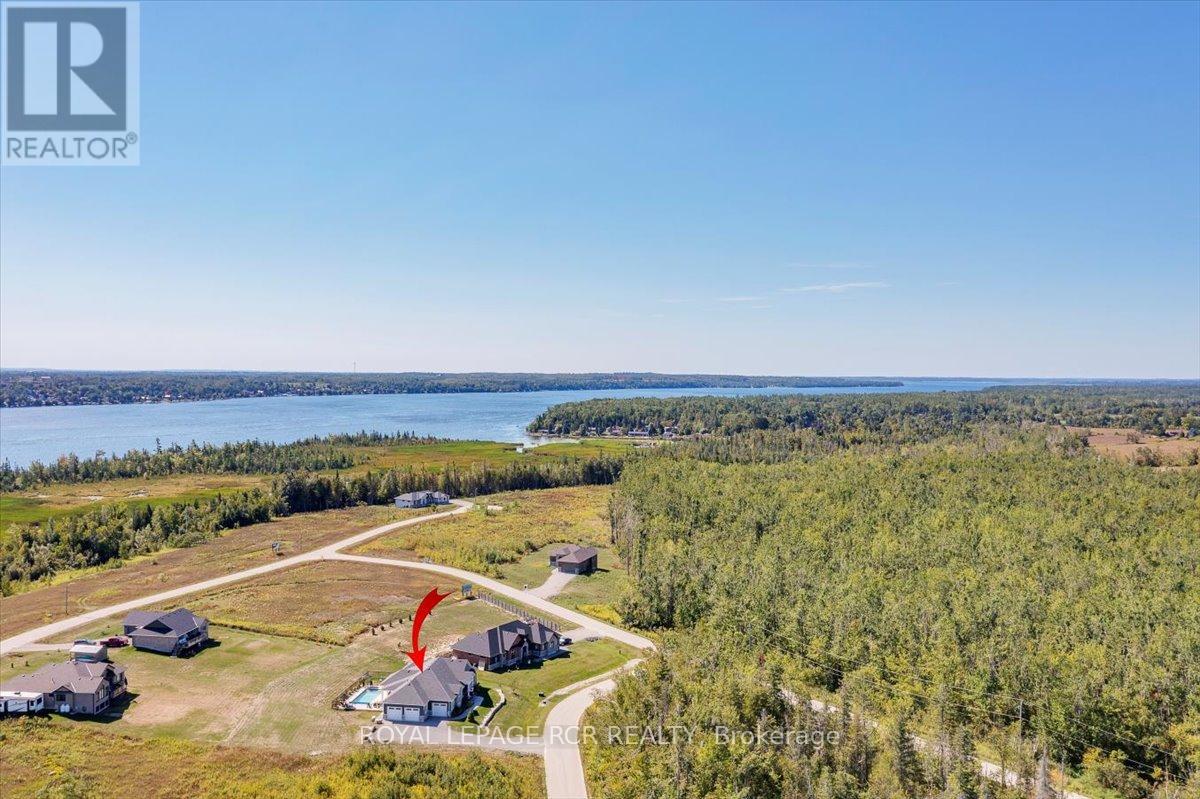 3 Nipigon Street, Kawartha Lakes (Verulam), Ontario  K0M 1N0 - Photo 49 - X12381940