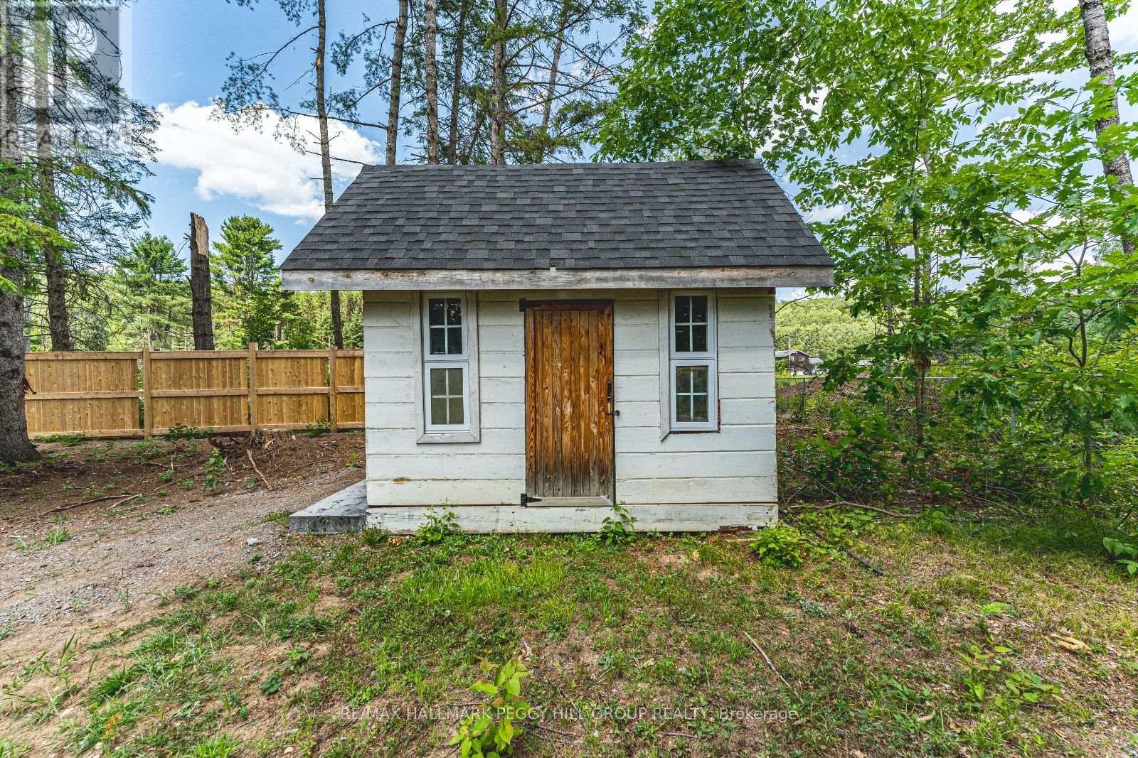 24b Buck Hill Road, Hastings Highlands (Monteagle Ward), Ontario  K0L 1C0 - Photo 16 - X12381944