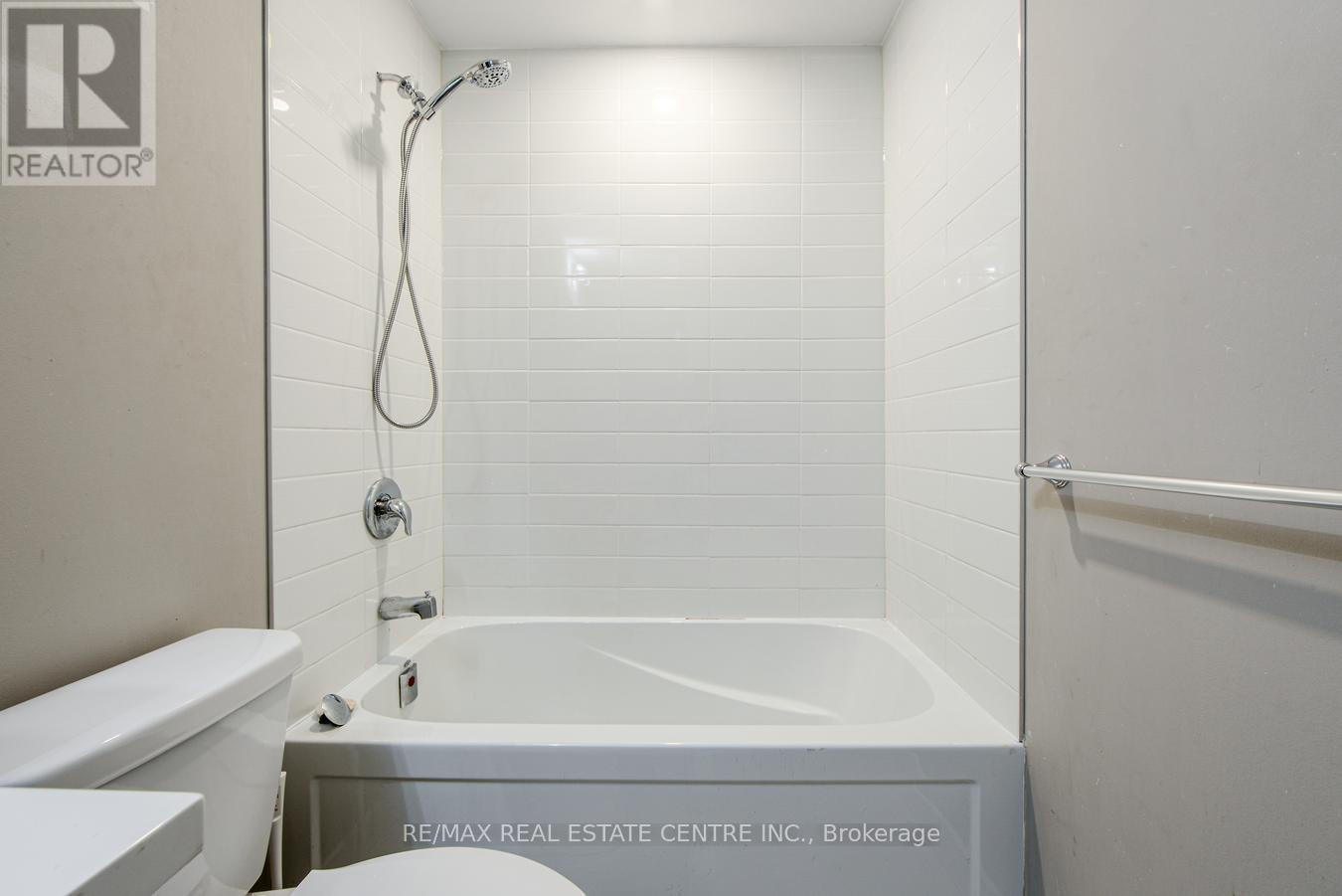 313 - 10 Esplanade Lane, Grimsby (Grimsby Beach), Ontario  L3M 0H1 - Photo 25 - X12381961