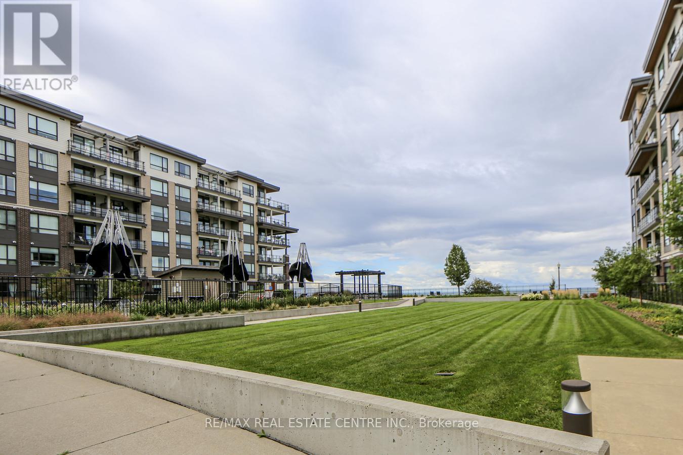 313 - 10 Esplanade Lane, Grimsby (Grimsby Beach), Ontario  L3M 0H1 - Photo 30 - X12381961