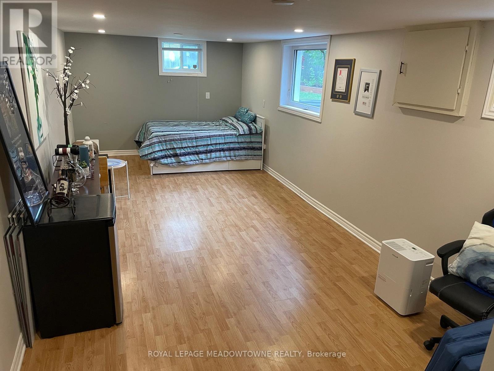 7010 Bonnie Street, Niagara Falls, Ontario  L2G 7L1 - Photo 12 - X12381999