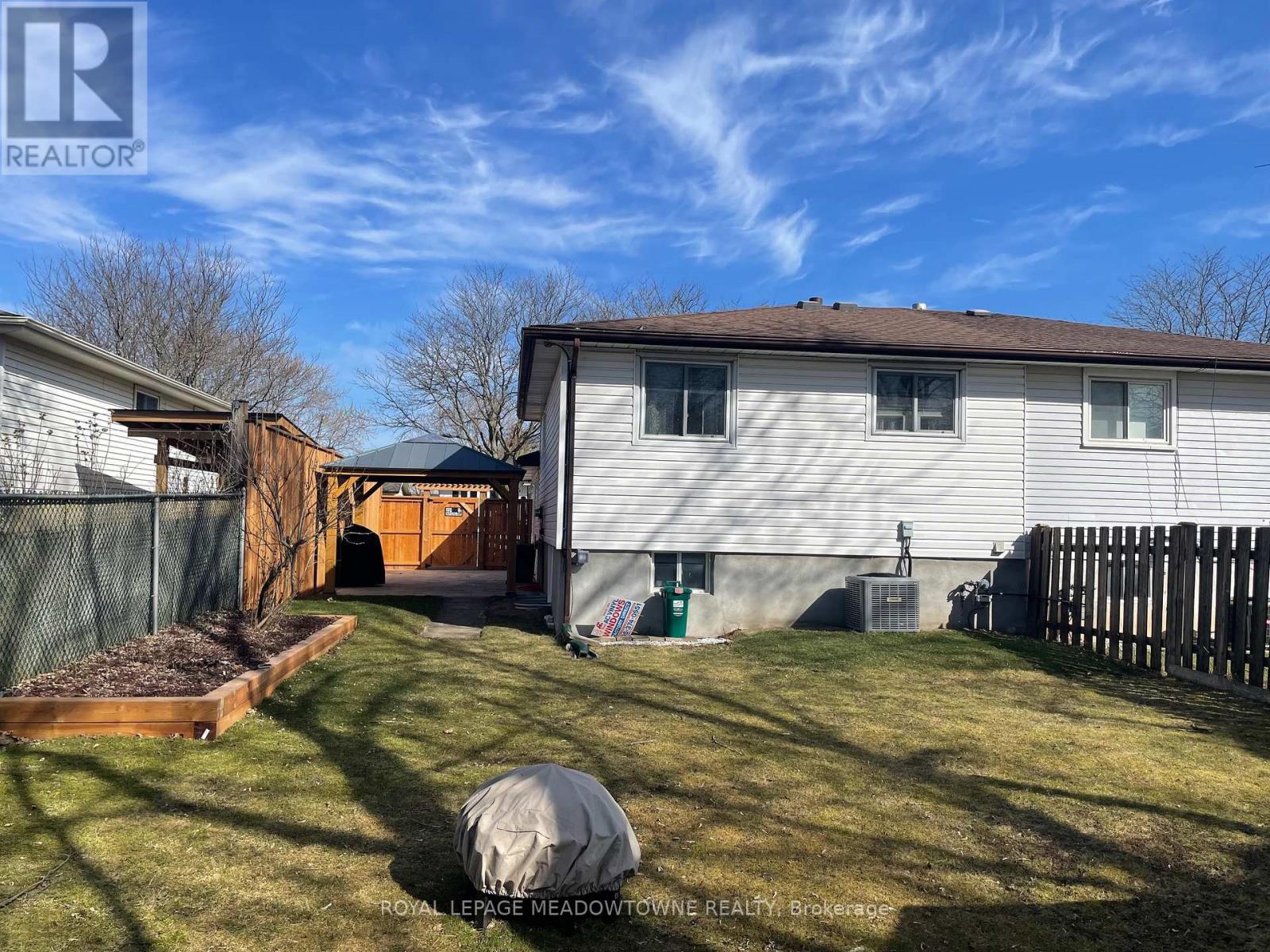 7010 Bonnie Street, Niagara Falls, Ontario  L2G 7L1 - Photo 15 - X12381999