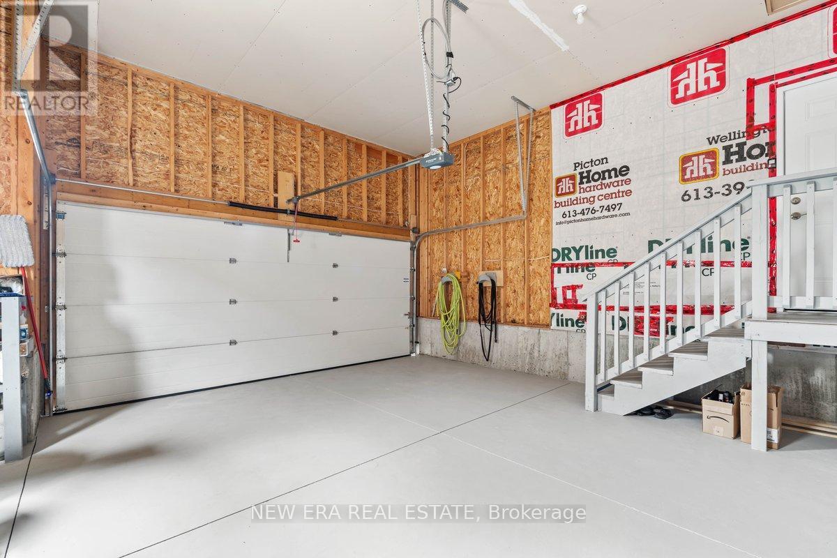 17 Dorchester Drive, Prince Edward County, Ontario  K0K 3L0 - Photo 25 - X12382040