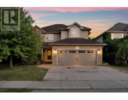 42 PEARWOOD COURT, Kitchener, Ontario