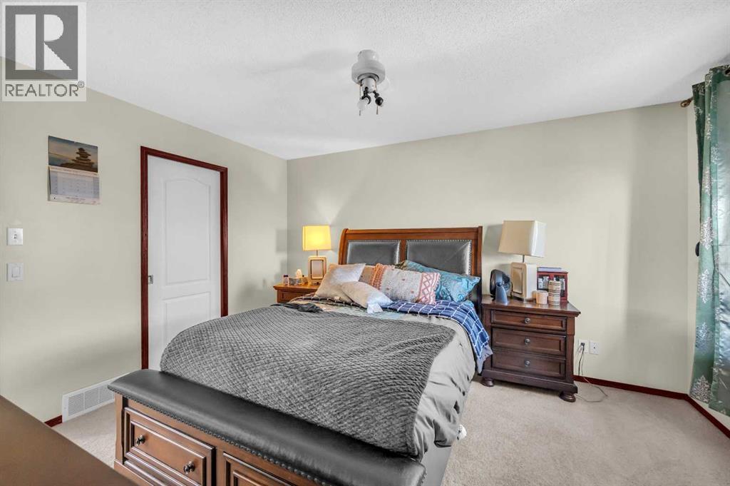 117 Douglas Ridge Circle Se, Calgary, Alberta  T2Z 3C2 - Photo 23 - A2253824