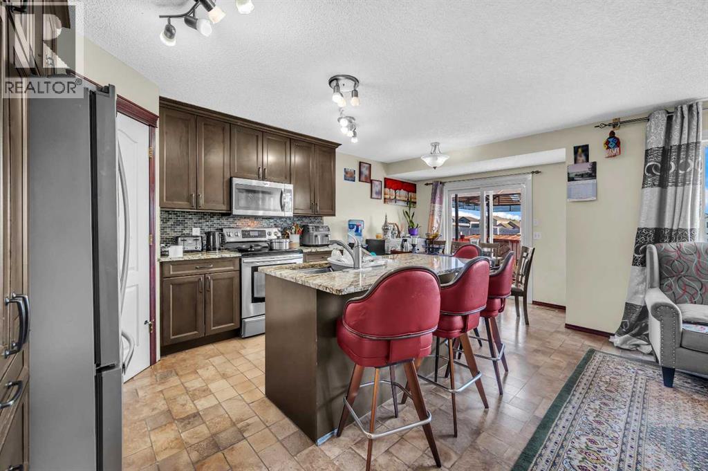117 Douglas Ridge Circle Se, Calgary, Alberta  T2Z 3C2 - Photo 5 - A2253824