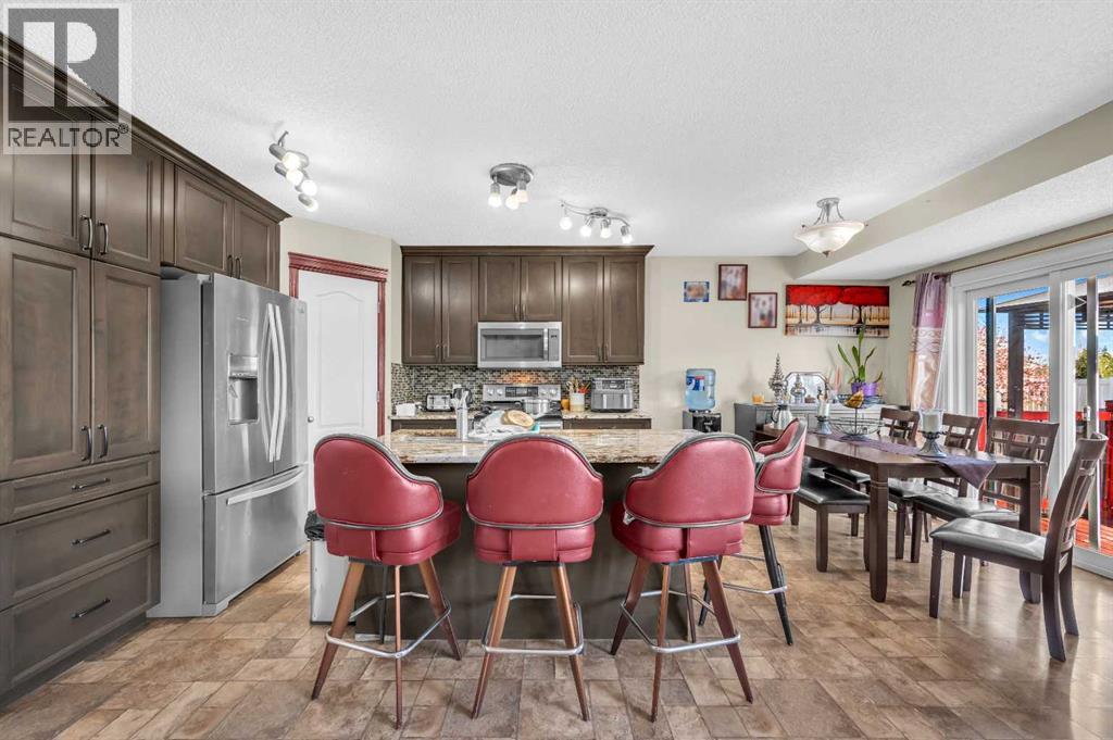 117 Douglas Ridge Circle Se, Calgary, Alberta  T2Z 3C2 - Photo 6 - A2253824