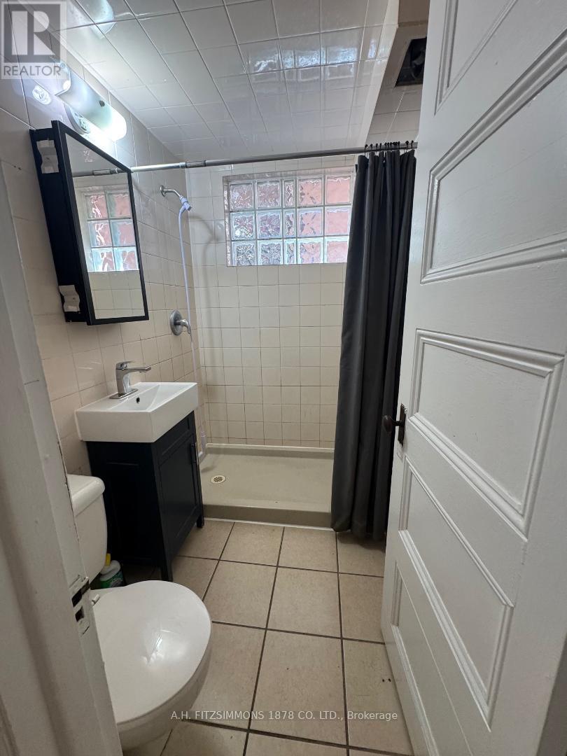 88 Fifth Avenue, Ottawa, Ontario  K1S 2M7 - Photo 10 - X12378228