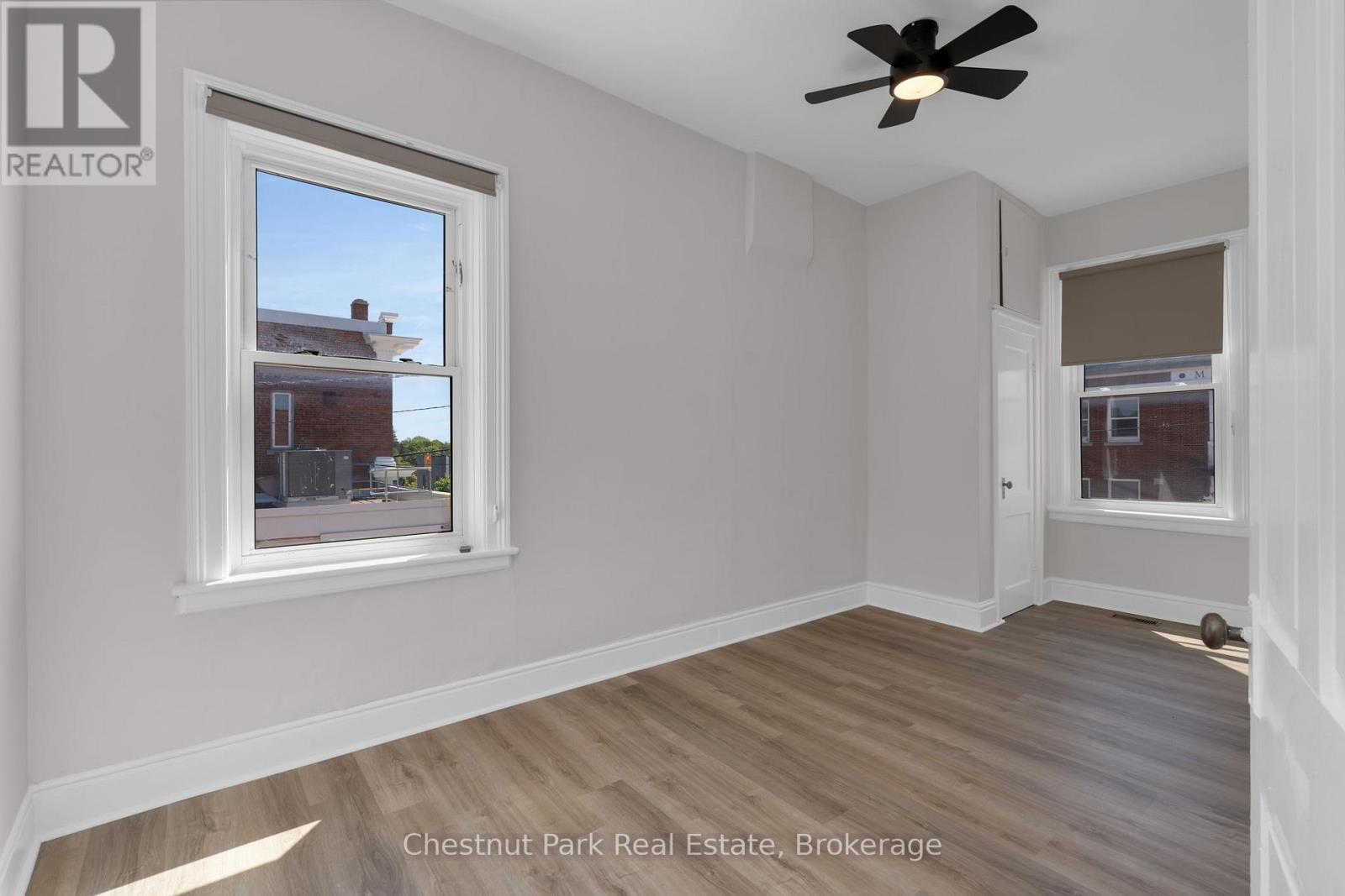 16 Trowbridge Street W, Meaford, Ontario  N4L 1N2 - Photo 10 - X12382170