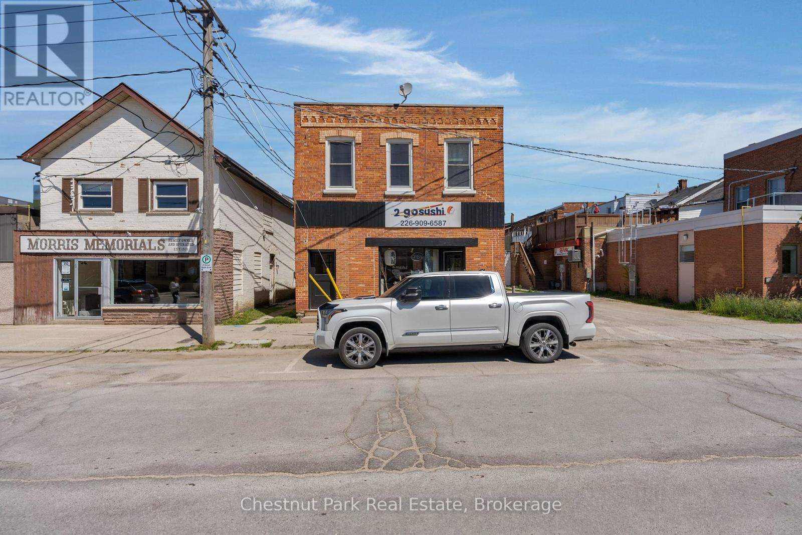 16 Trowbridge Street W, Meaford, Ontario  N4L 1N2 - Photo 2 - X12382170