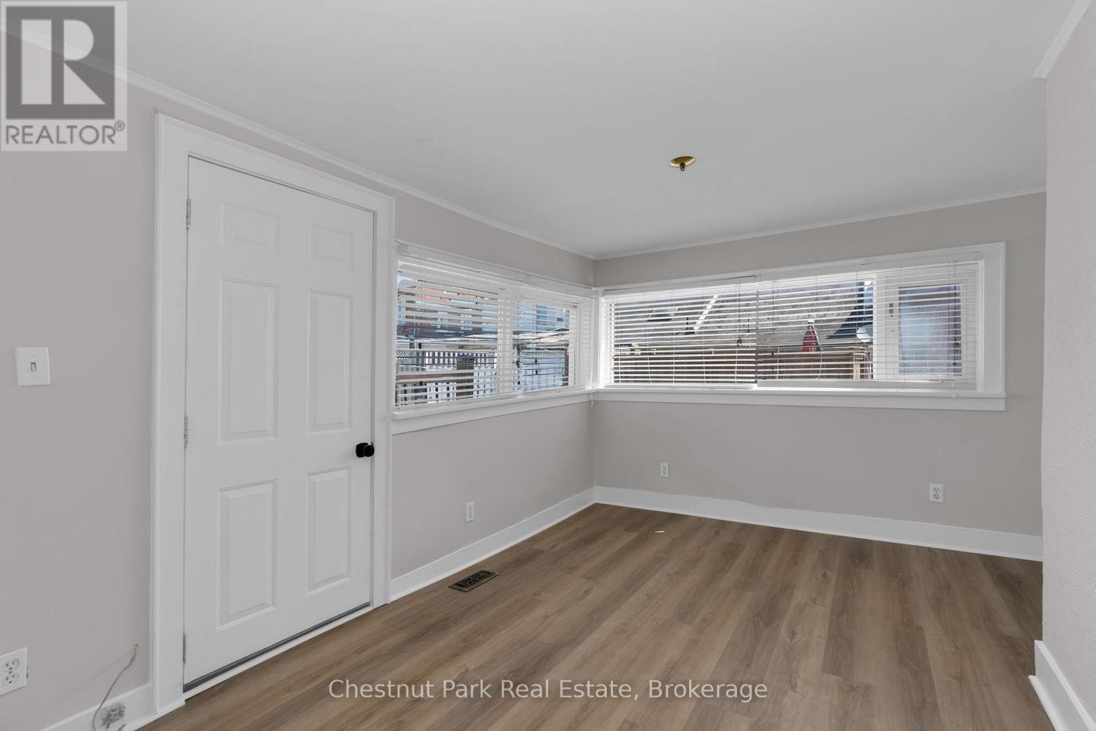 16 Trowbridge Street W, Meaford, Ontario  N4L 1N2 - Photo 22 - X12382170