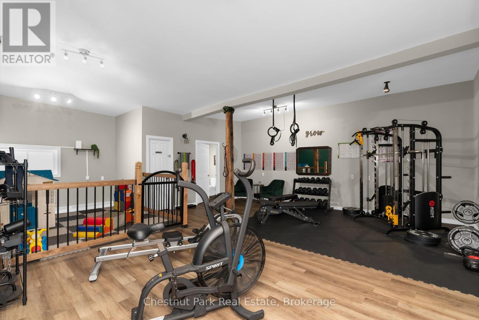 16 Trowbridge Street W, Meaford, Ontario  N4L 1N2 - Photo 26 - X12382170