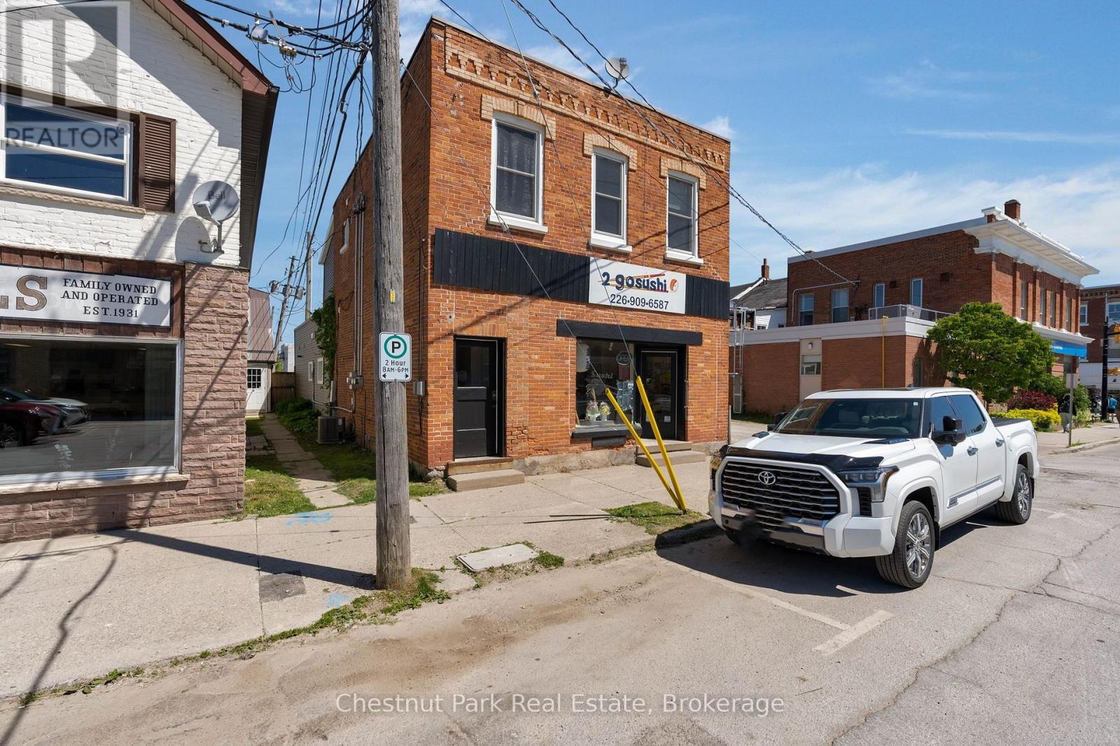 16 Trowbridge Street W, Meaford, Ontario  N4L 1N2 - Photo 3 - X12382170
