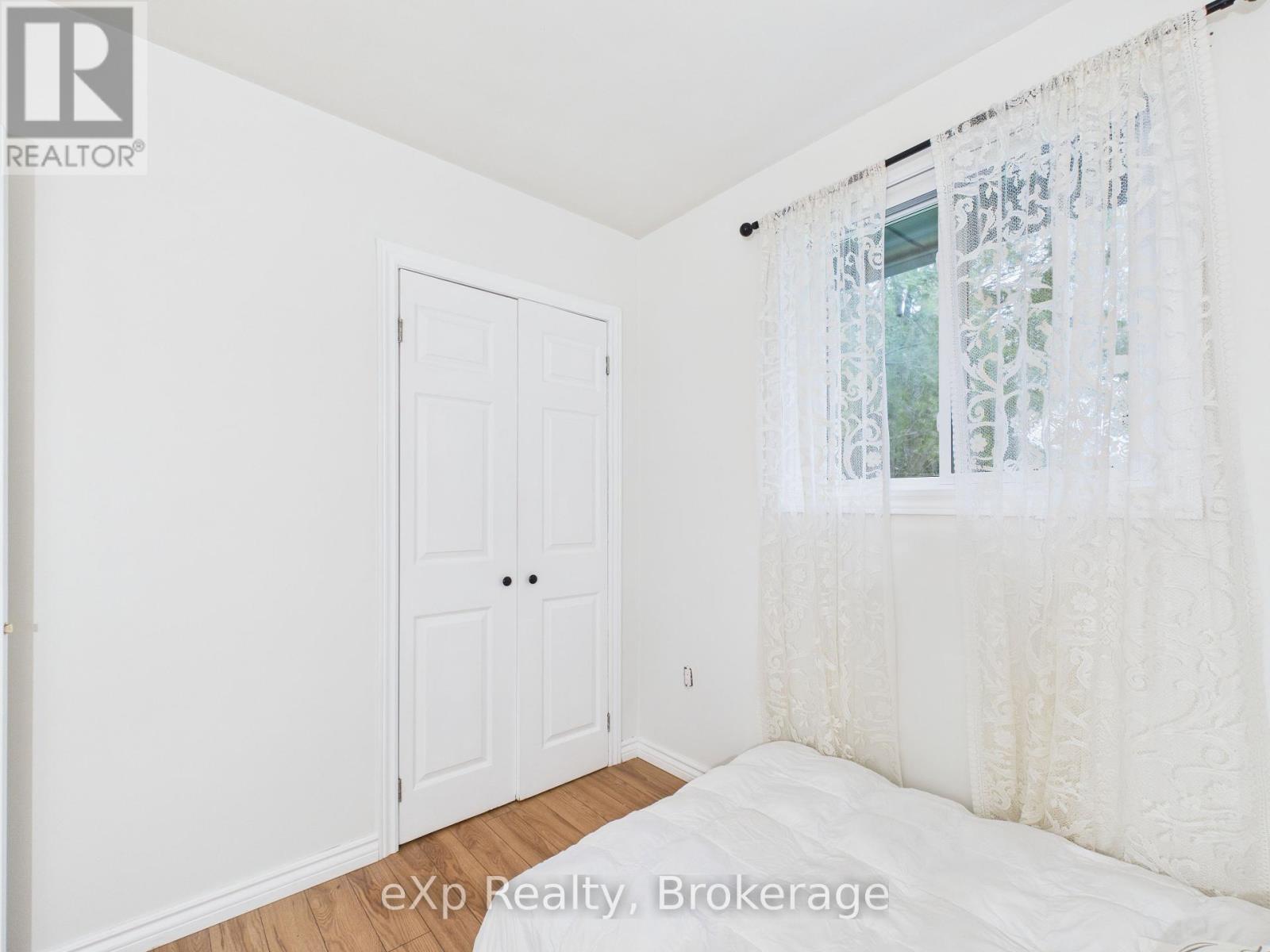 22 Main Street, Kincardine, Ontario  N0G 2T0 - Photo 19 - X12382237