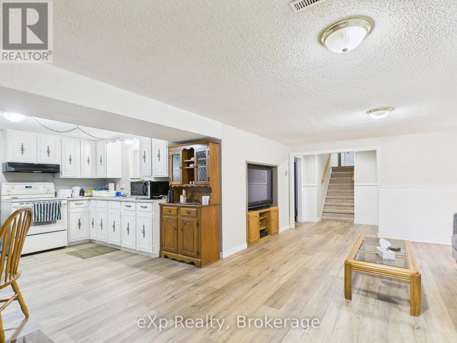 22 Main Street, Kincardine, Ontario  N0G 2T0 - Photo 21 - X12382237
