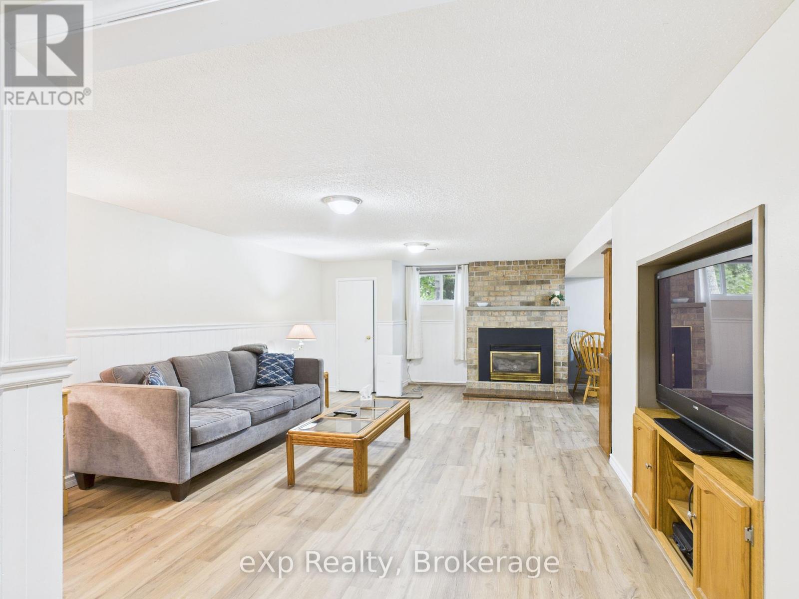 22 Main Street, Kincardine, Ontario  N0G 2T0 - Photo 23 - X12382237