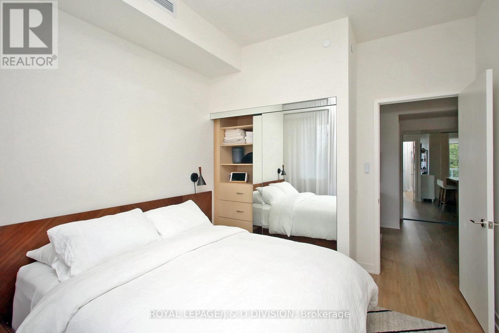 305 - 10 Deerlick Court, Toronto (Parkwoods-Donalda), Ontario  M3A 0A7 - Photo 18 - C12382113
