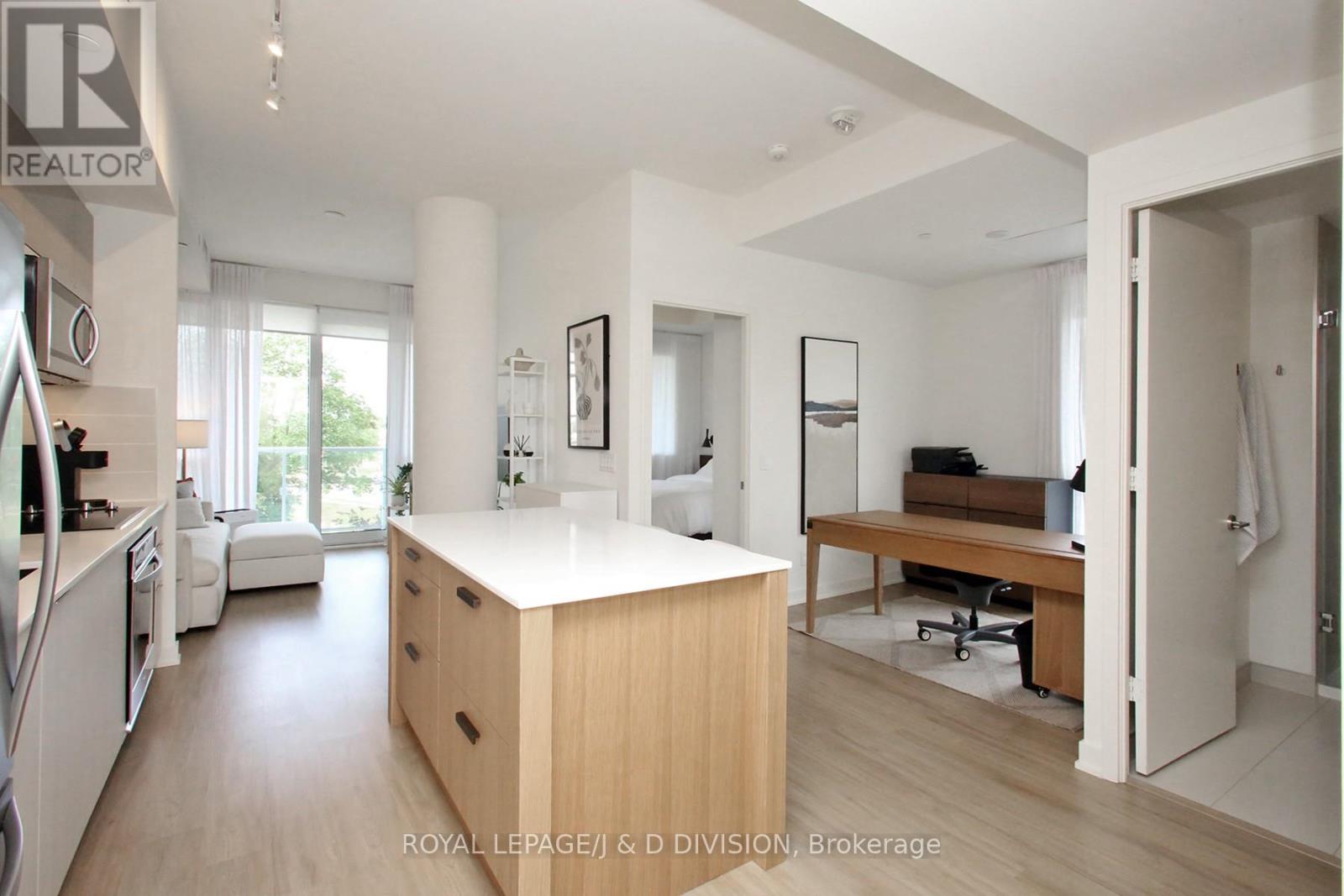 305 - 10 Deerlick Court, Toronto (Parkwoods-Donalda), Ontario  M3A 0A7 - Photo 7 - C12382113