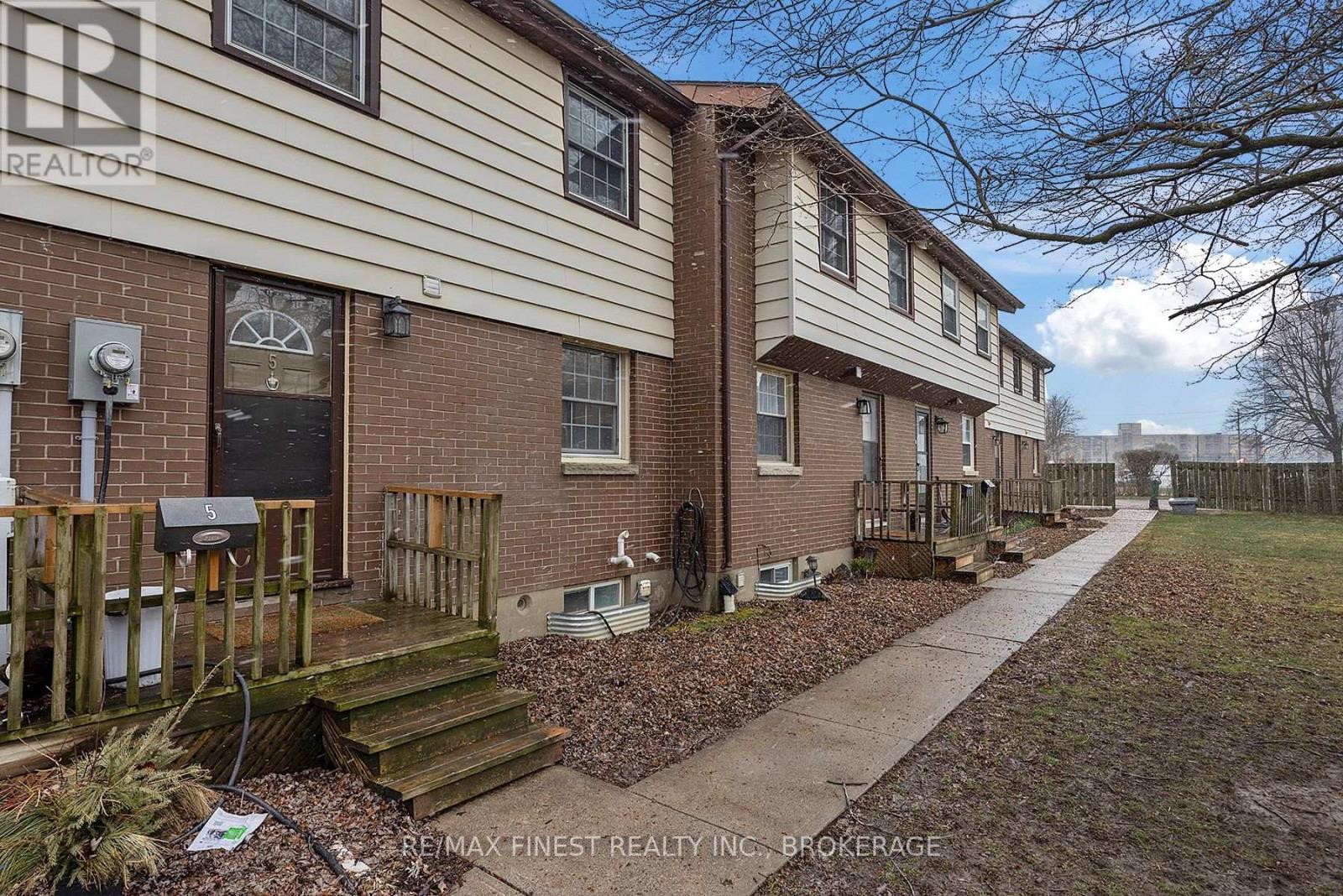 5 - 136 Notch Hill Road, Kingston, Ontario  K7M 2X1 - Photo 2 - X12382182
