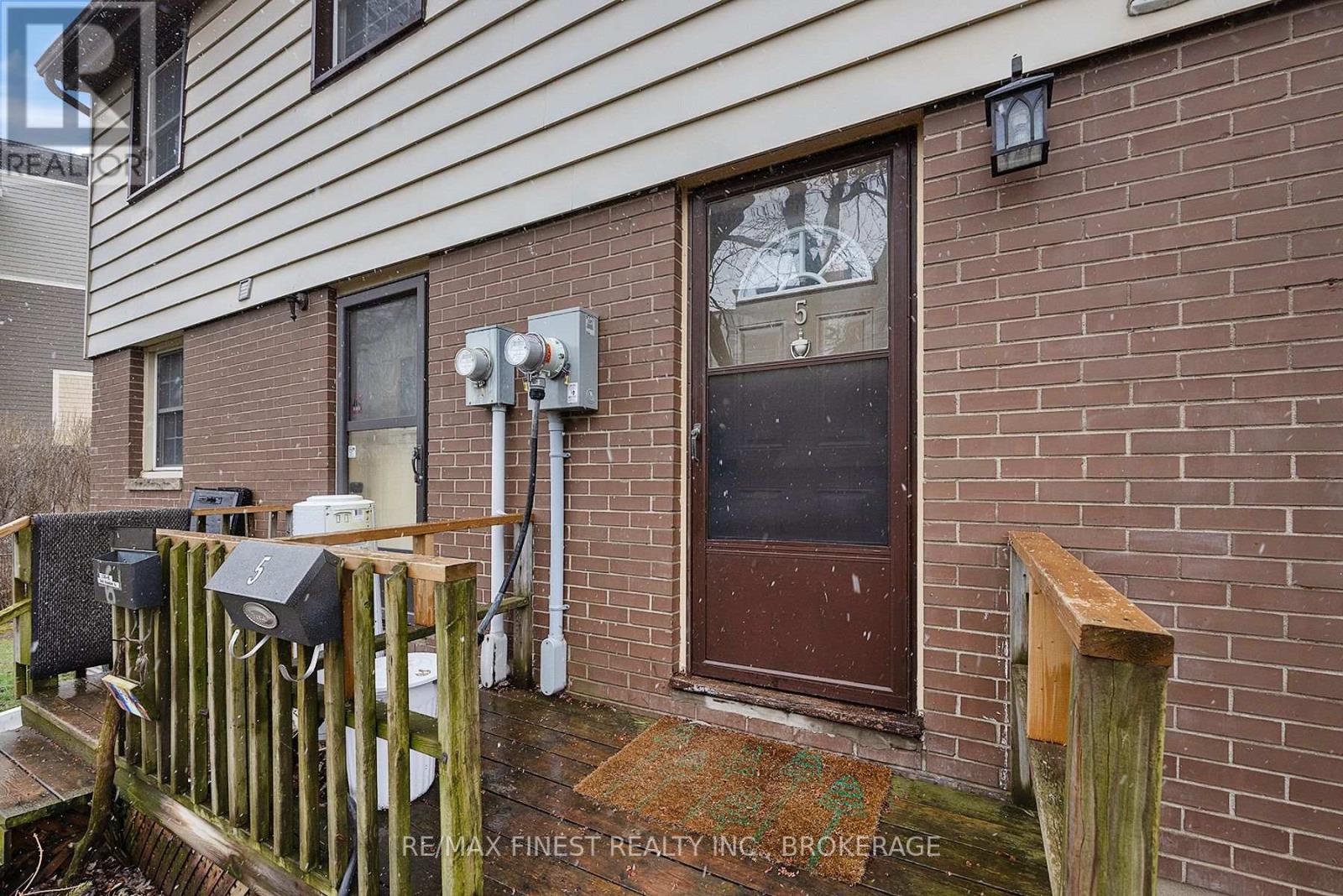 5 - 136 Notch Hill Road, Kingston, Ontario  K7M 2X1 - Photo 4 - X12382182