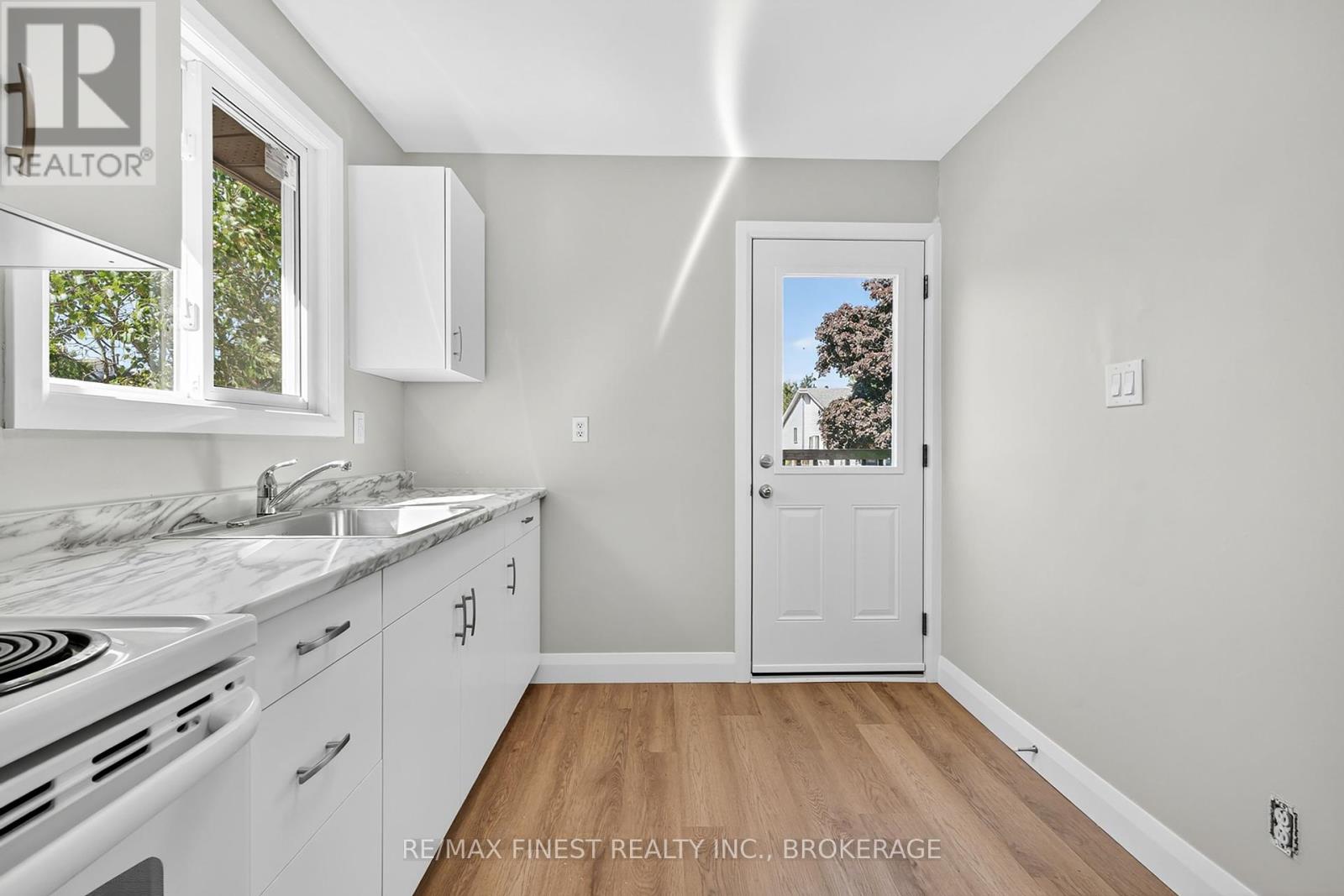 3 Foster Street, Kingston (Central City West), Ontario  K7M 6L2 - Photo 10 - X12382210