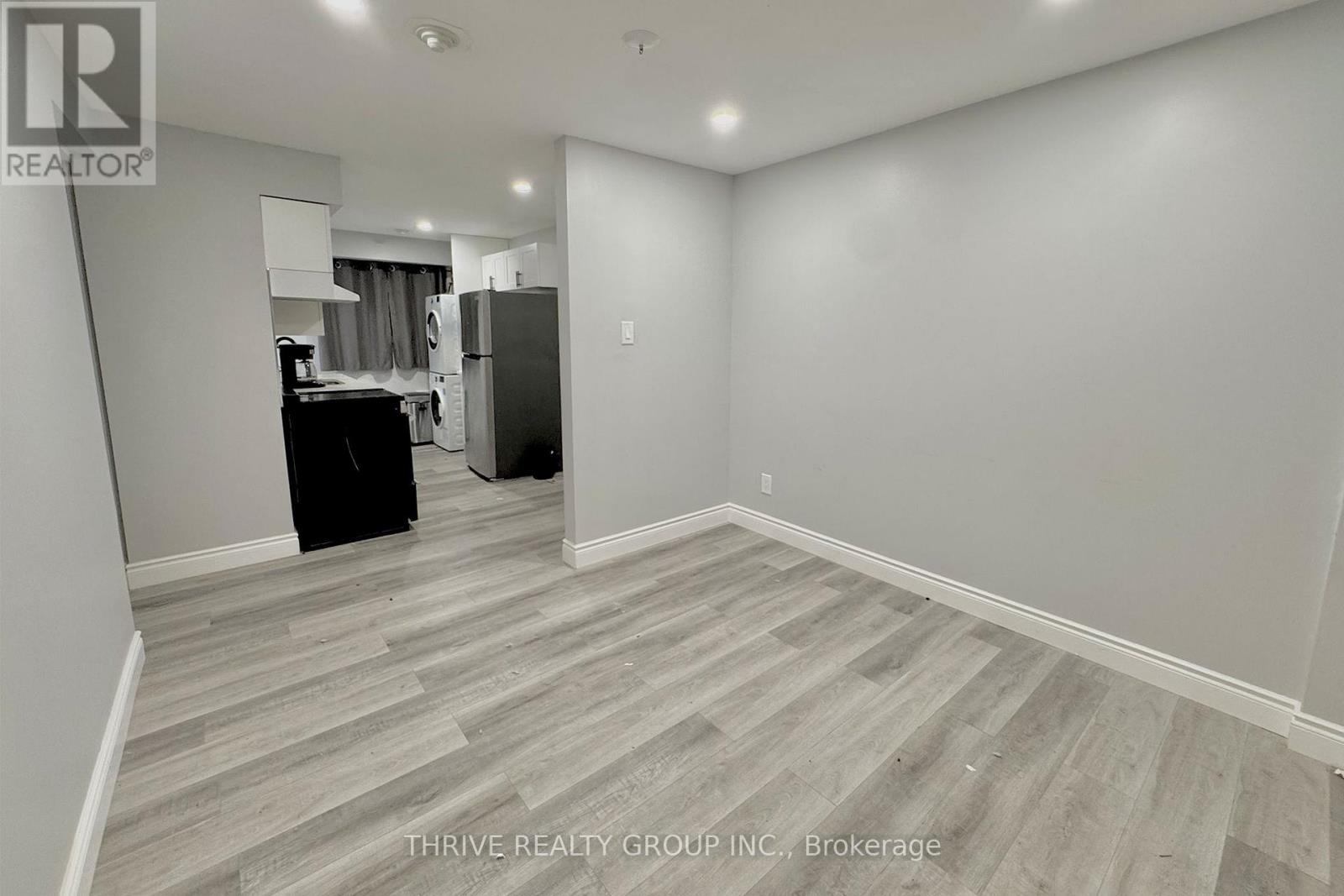 2 - 57 Wellington Road, London South, Ontario  N6C 4M7 - Photo 5 - X12382171