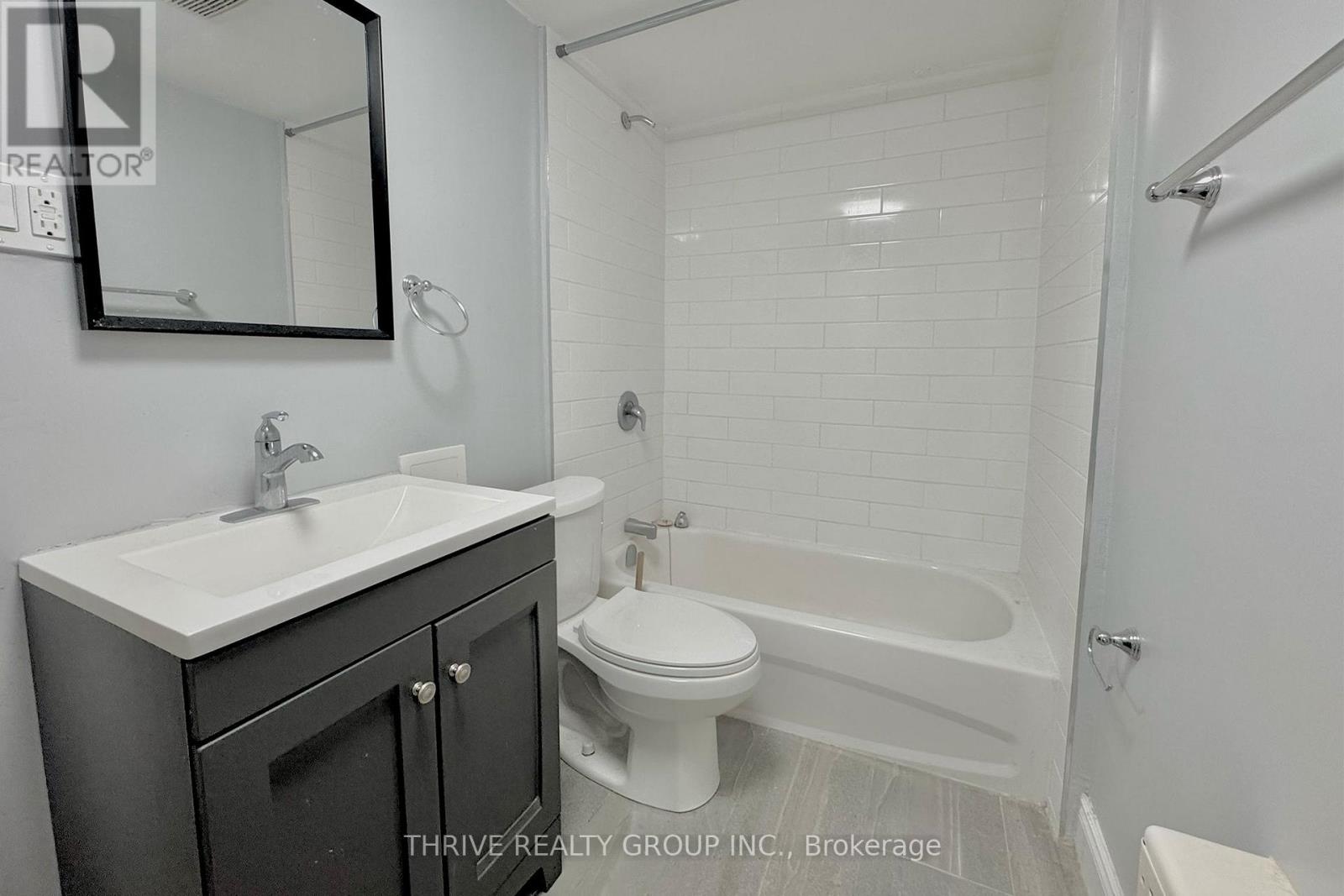 2 - 57 Wellington Road, London South, Ontario  N6C 4M7 - Photo 6 - X12382171