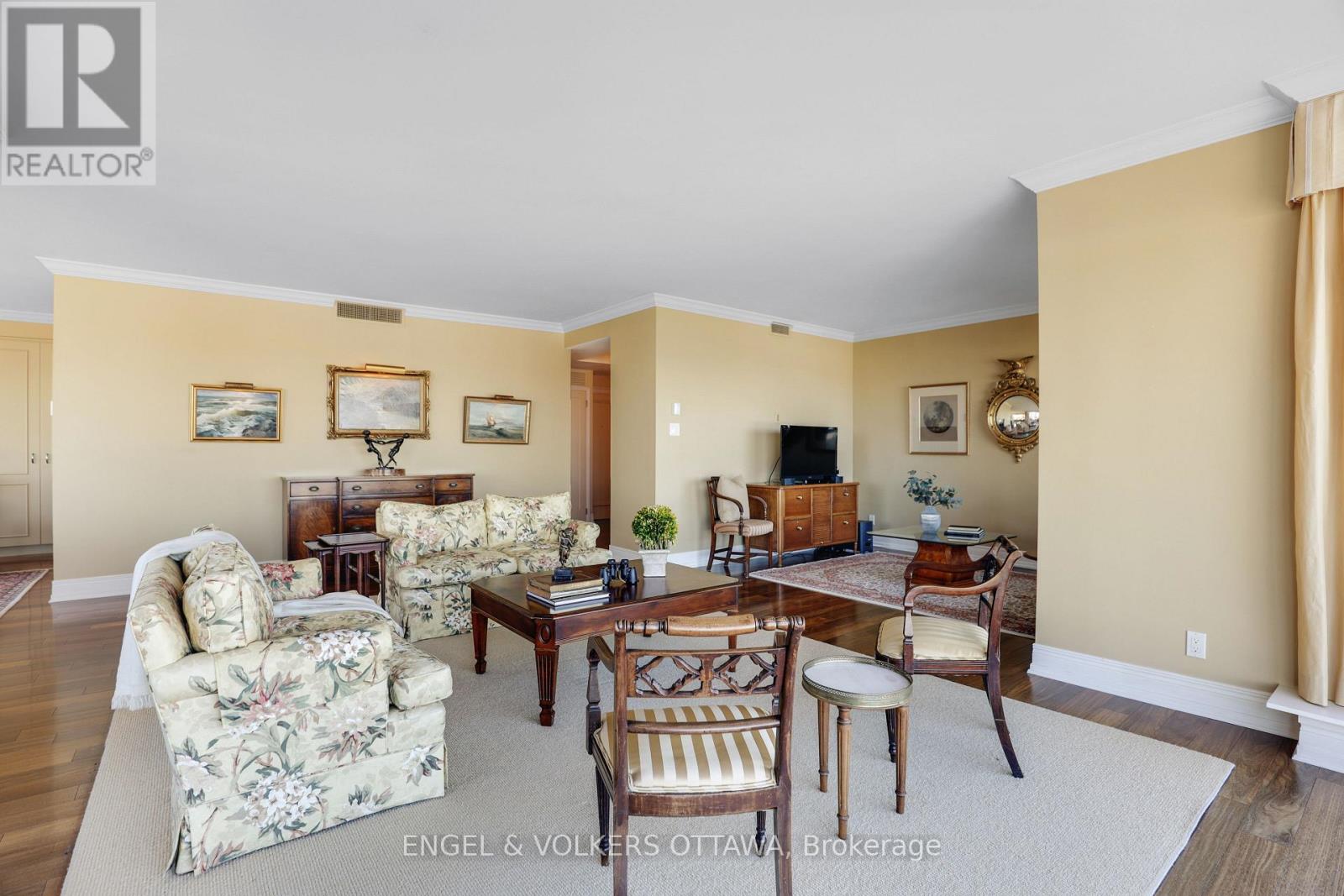 503 - 40 Boteler Street, Ottawa, Ontario  K1N 9C8 - Photo 13 - X12382173