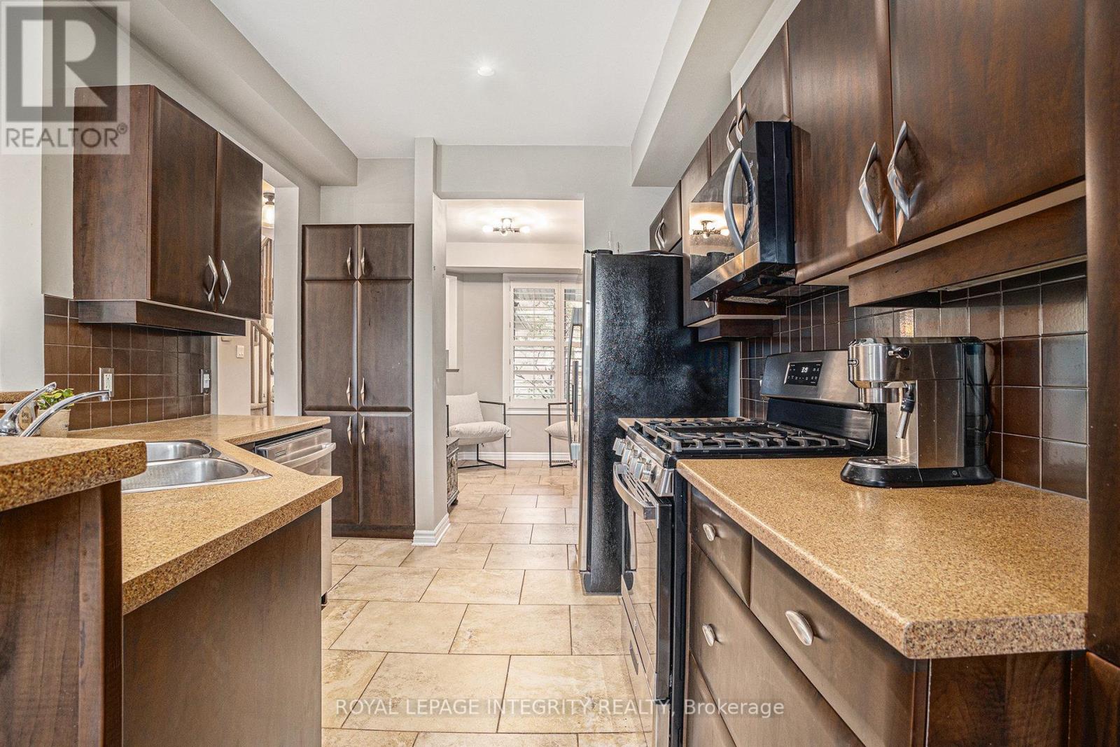 85 Evelyn Powers Private, Ottawa, Ontario  K2S 0E1 - Photo 14 - X12382204