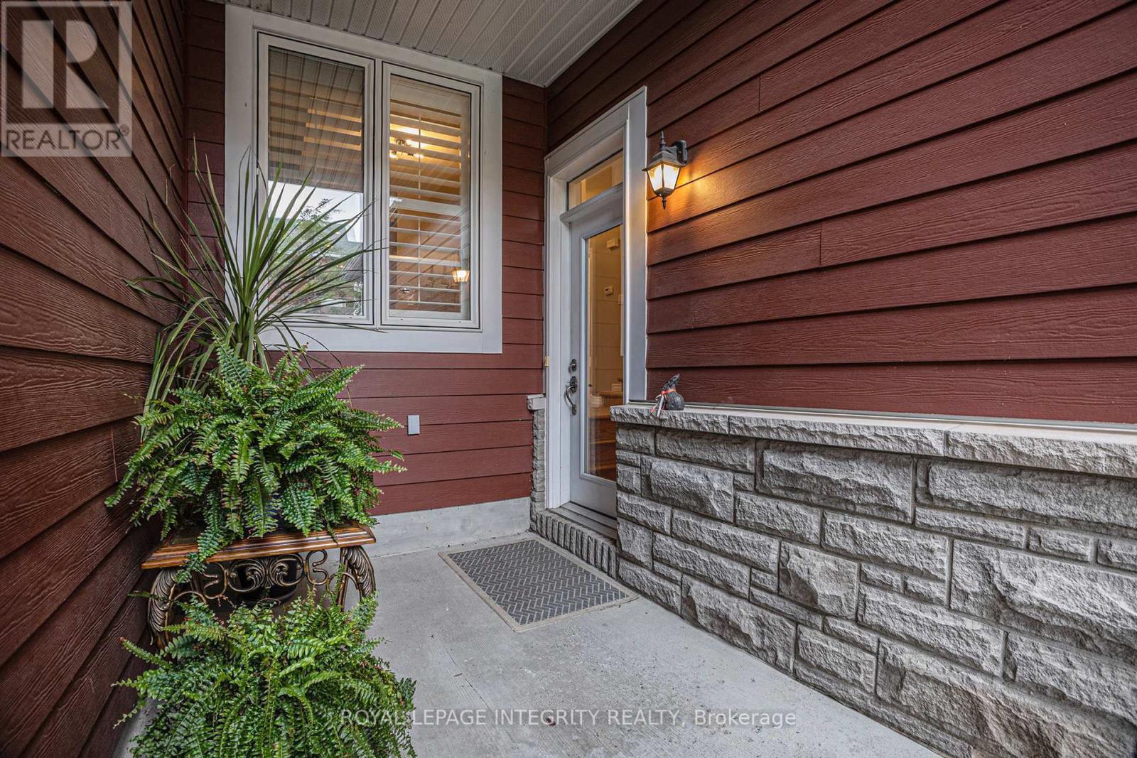 85 Evelyn Powers Private, Ottawa, Ontario  K2S 0E1 - Photo 2 - X12382204