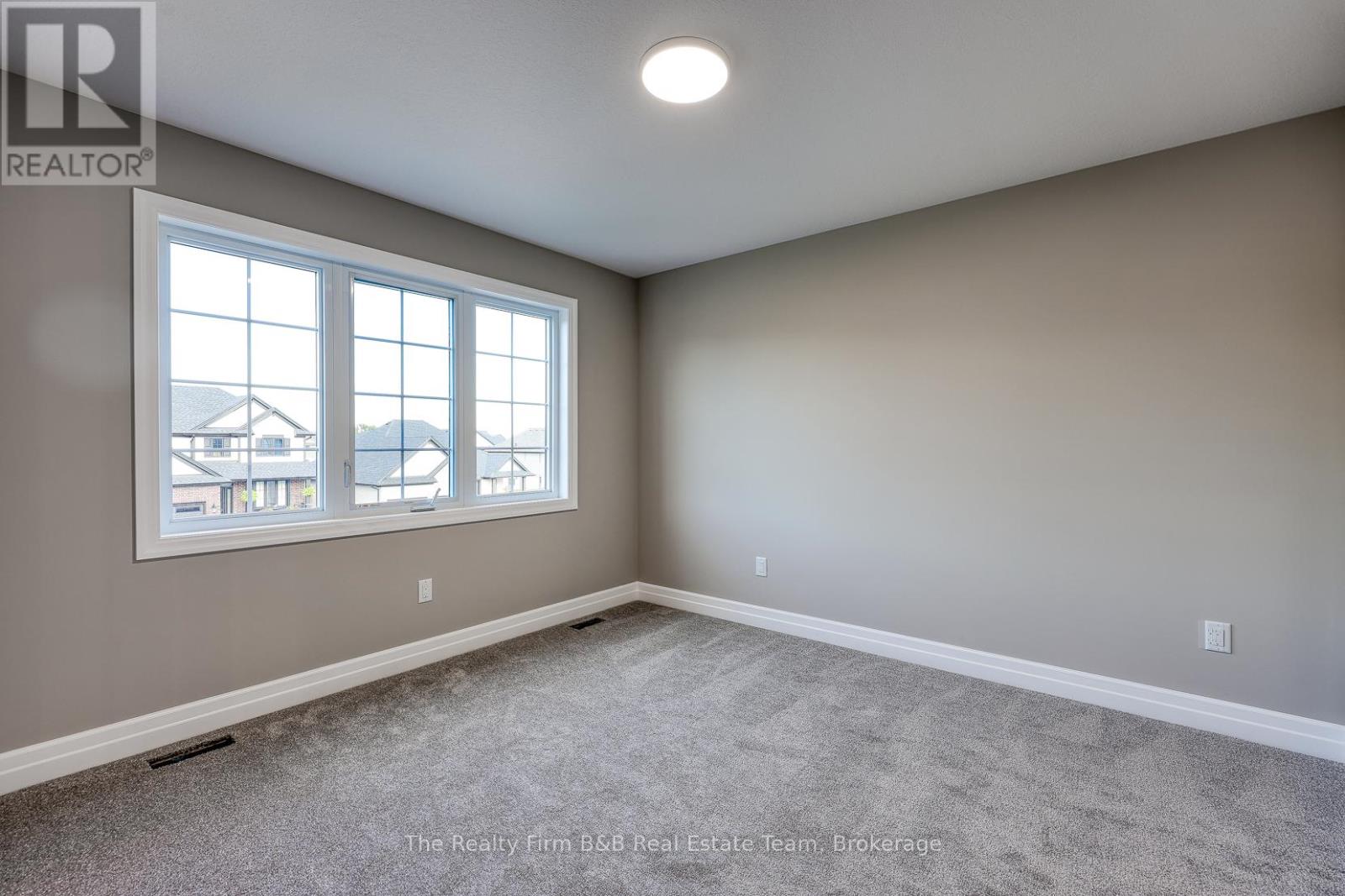 100 Graydon Drive, South-West Oxford, Ontario  N0J 1N0 - Photo 35 - X12382305