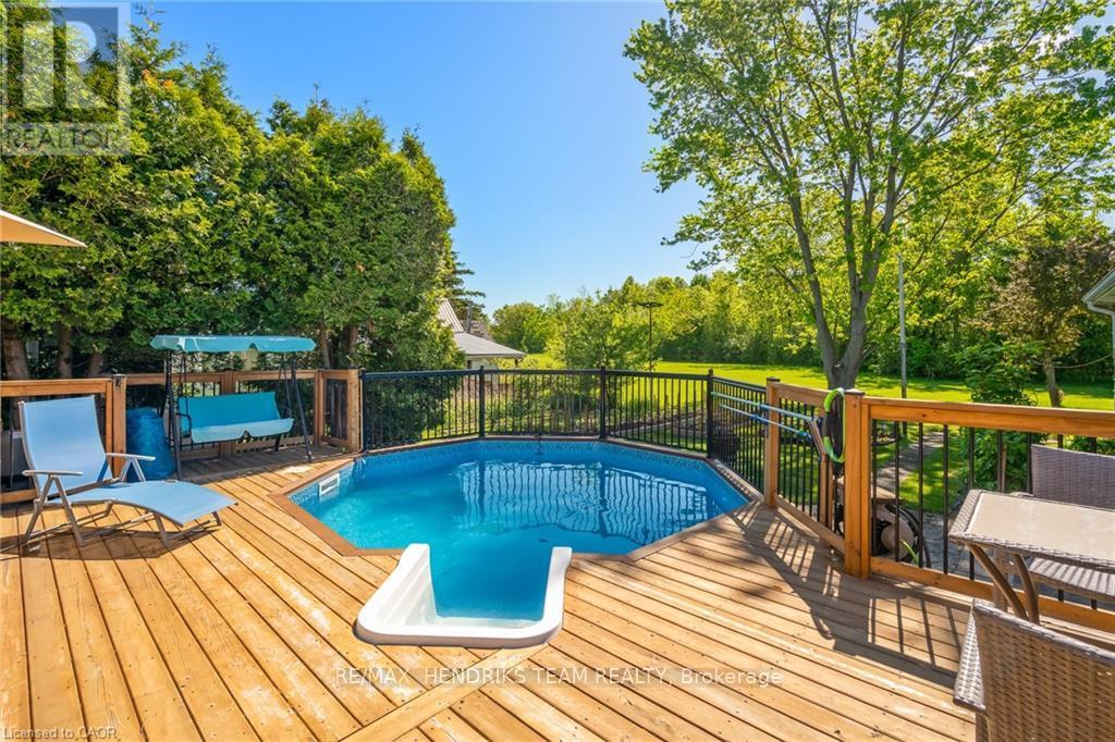 415 Riverside Drive, Welland, Ontario  L3C 5E8 - Photo 36 - X12382211