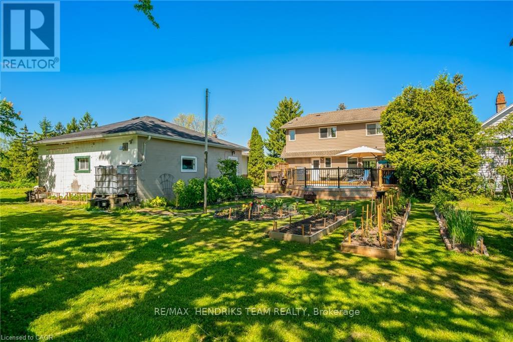 415 Riverside Drive, Welland, Ontario  L3C 5E8 - Photo 39 - X12382211
