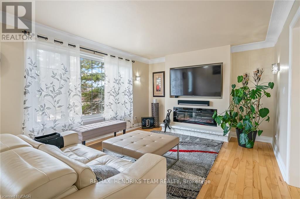 415 Riverside Drive, Welland, Ontario  L3C 5E8 - Photo 6 - X12382211