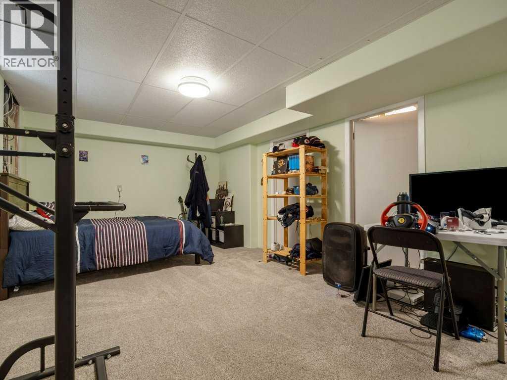 42 Ridgewood Boulevard W, Lethbridge, Alberta  T1K 6B9 - Photo 33 - A2245095