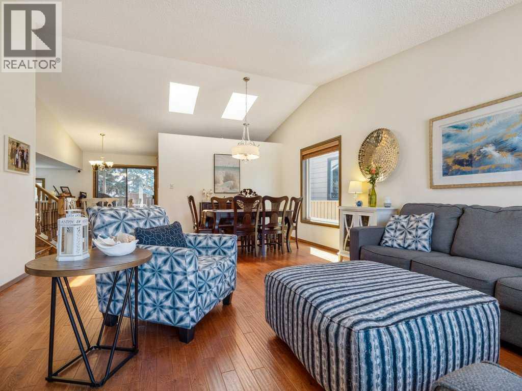42 Ridgewood Boulevard W, Lethbridge, Alberta  T1K 6B9 - Photo 6 - A2245095