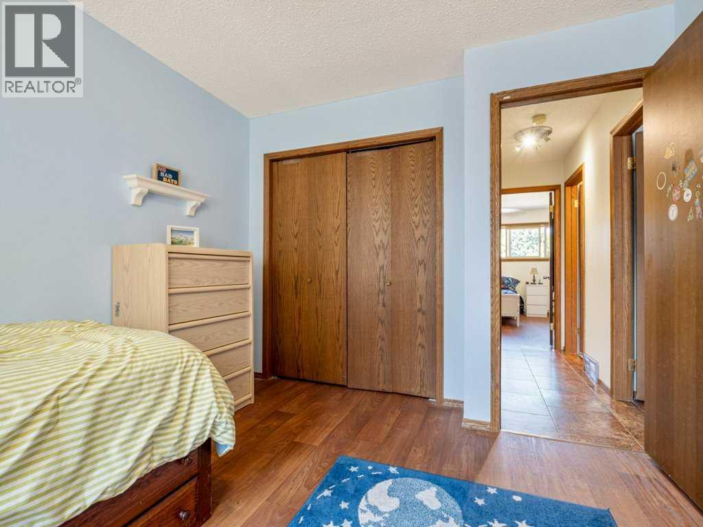 42 Ridgewood Boulevard W, Lethbridge, Alberta  T1K 6B9 - Photo 21 - A2245095