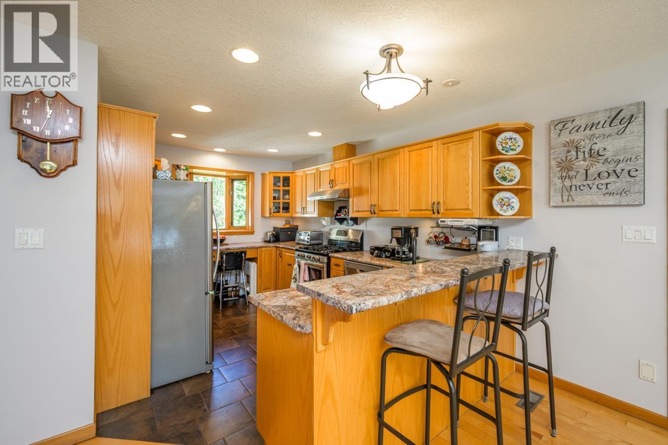 18045 Woods Road, Prince George, British Columbia  V2K 5K7 - Photo 4 - R3039503