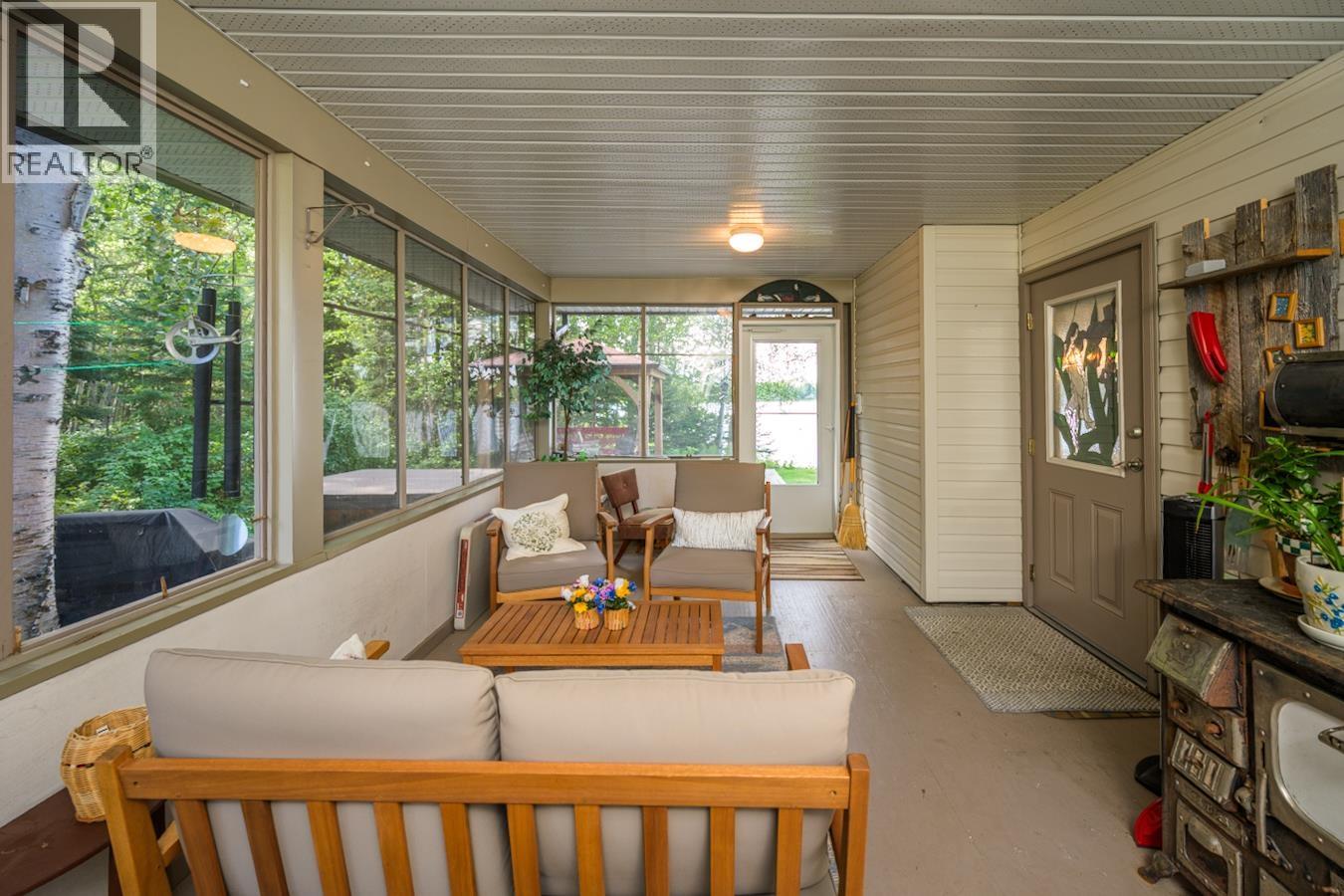 18045 Woods Road, Prince George, British Columbia  V2K 5K7 - Photo 12 - R3039503