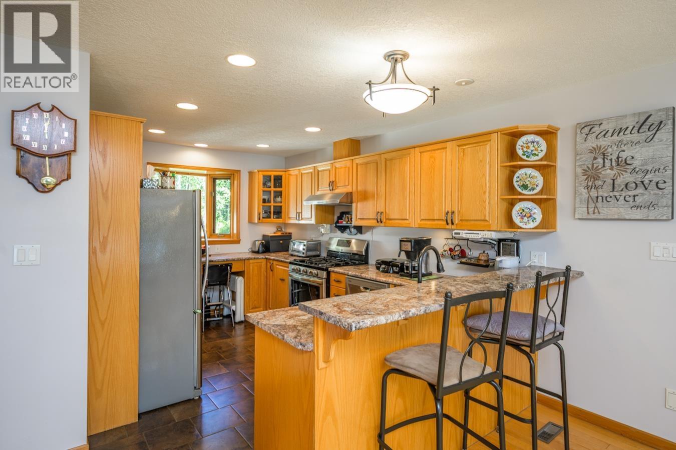 18045 Woods Road, Prince George, British Columbia  V2K 5K7 - Photo 6 - R3039503