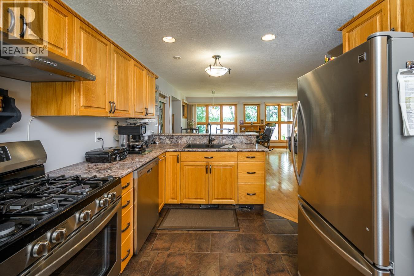 18045 Woods Road, Prince George, British Columbia  V2K 5K7 - Photo 7 - R3039503